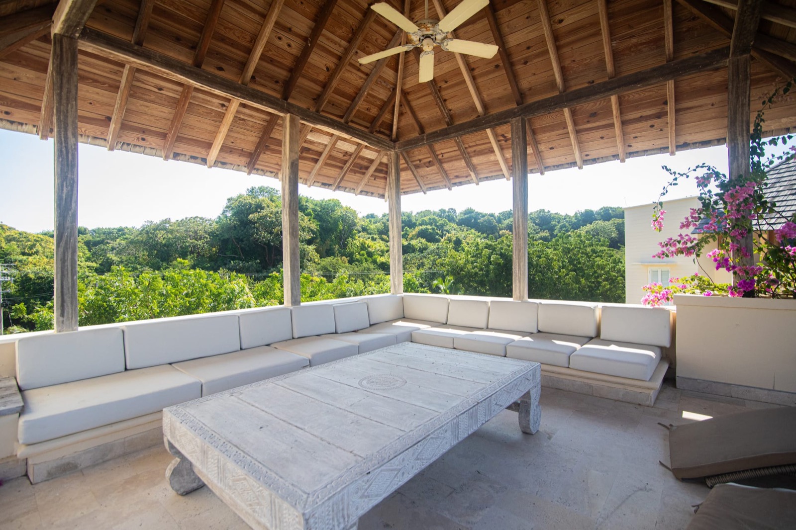 5 Bedroom Luxury Island Beachouse with Full Staff Full Photo 25