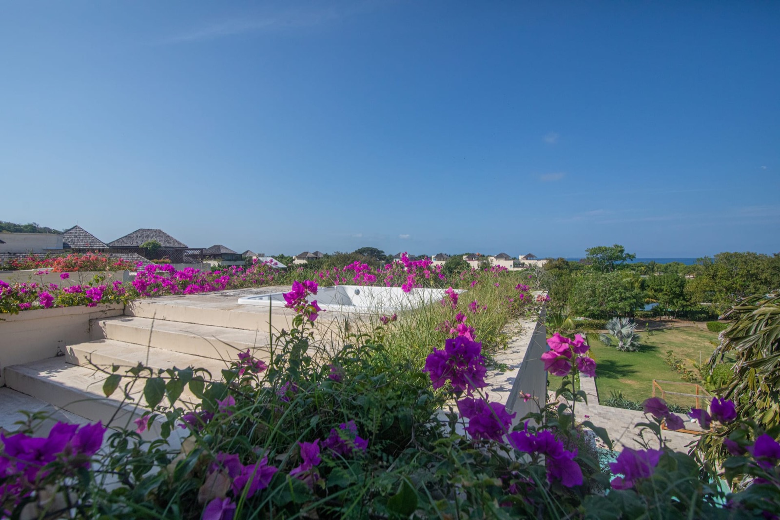 5 Bedroom Luxury Island Beachouse with Full Staff Full Photo 35
