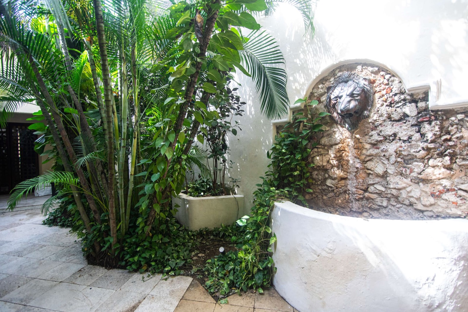 Luxury 9 Bedroom Old City Mansion Full Photo 26