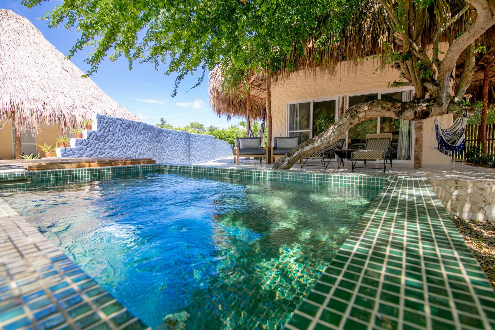 Blue Apple Beach House Mansion Full Photo 10