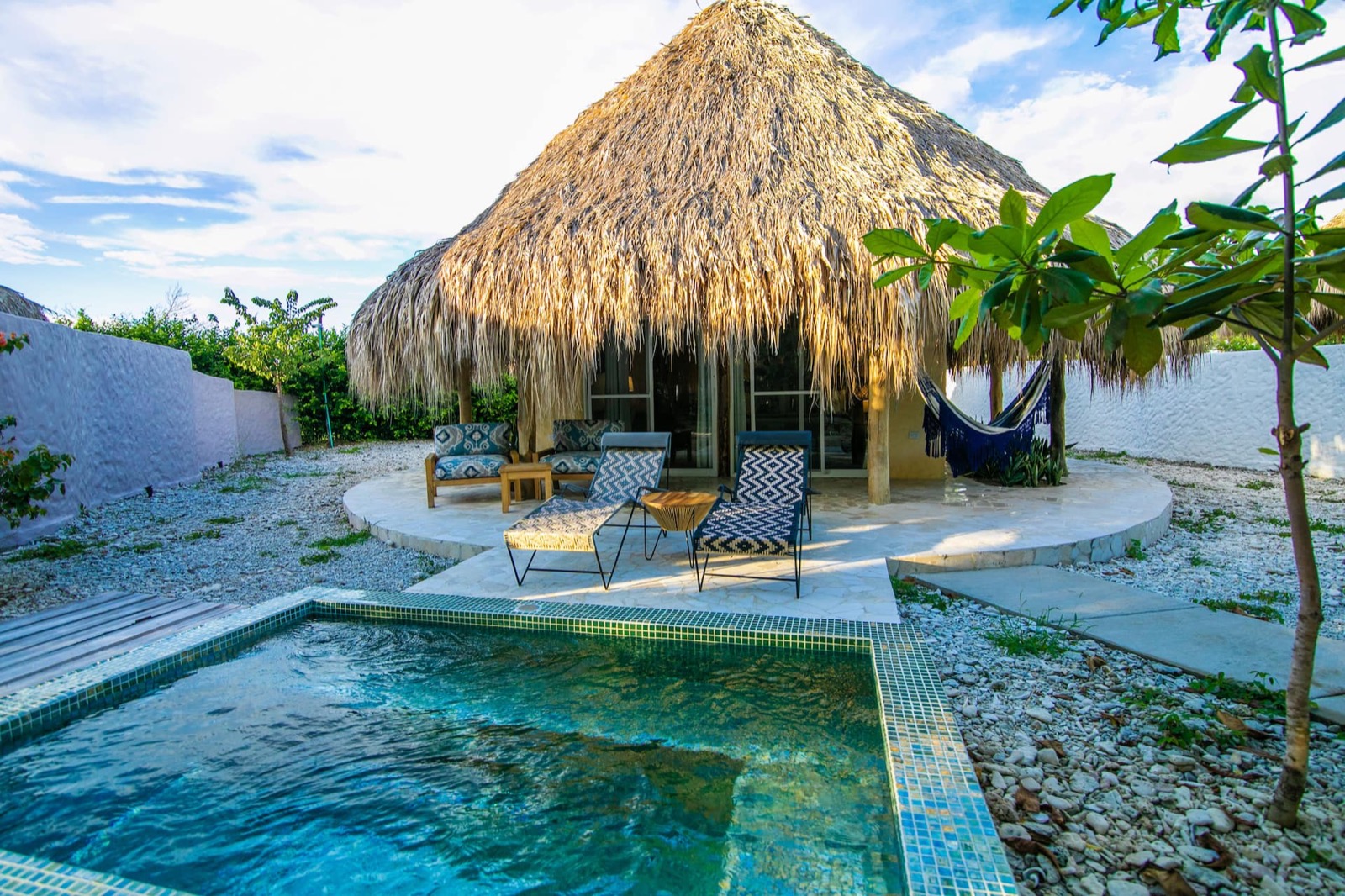 Blue Apple Beach House Mansion Full Photo 11
