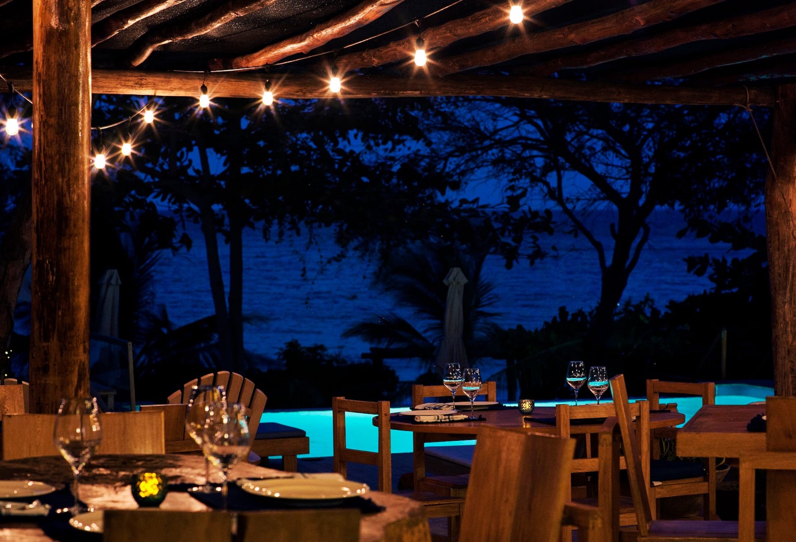 Blue Apple Beach House Mansion Full Photo 19