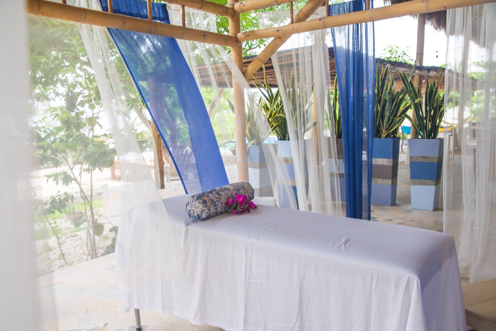 Blue Apple Beach House Mansion Full Photo 20