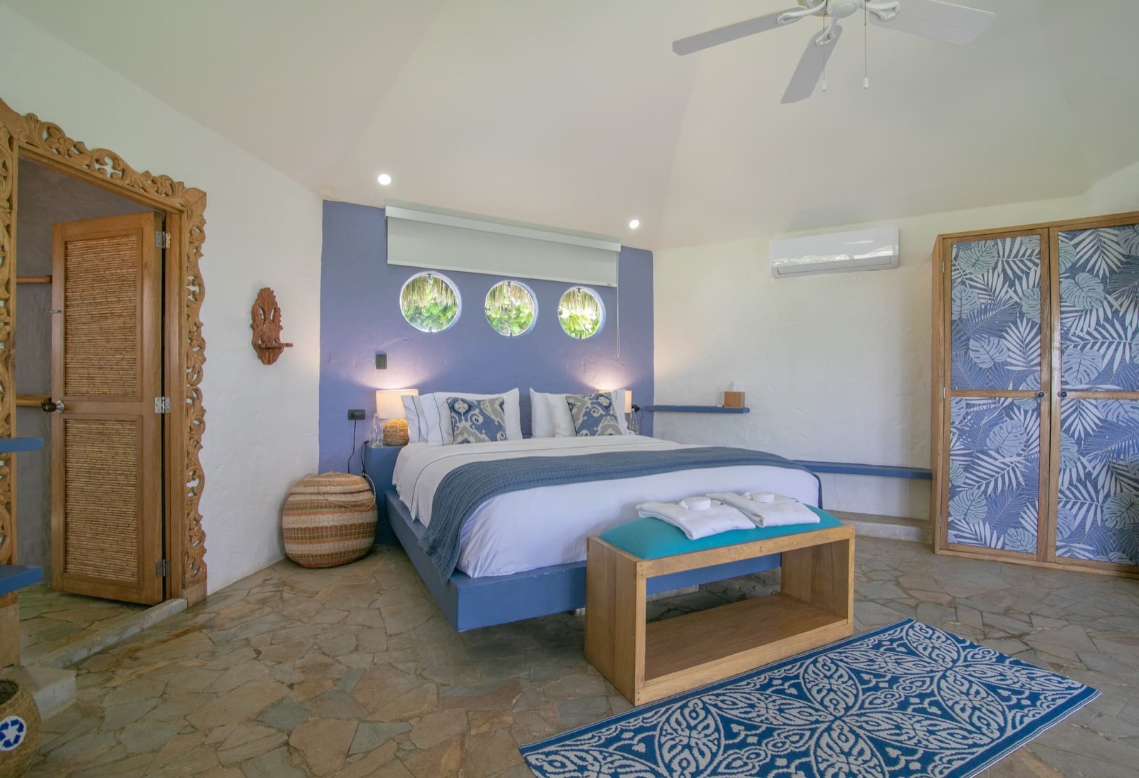 Blue Apple Beach House Mansion Full Photo 31