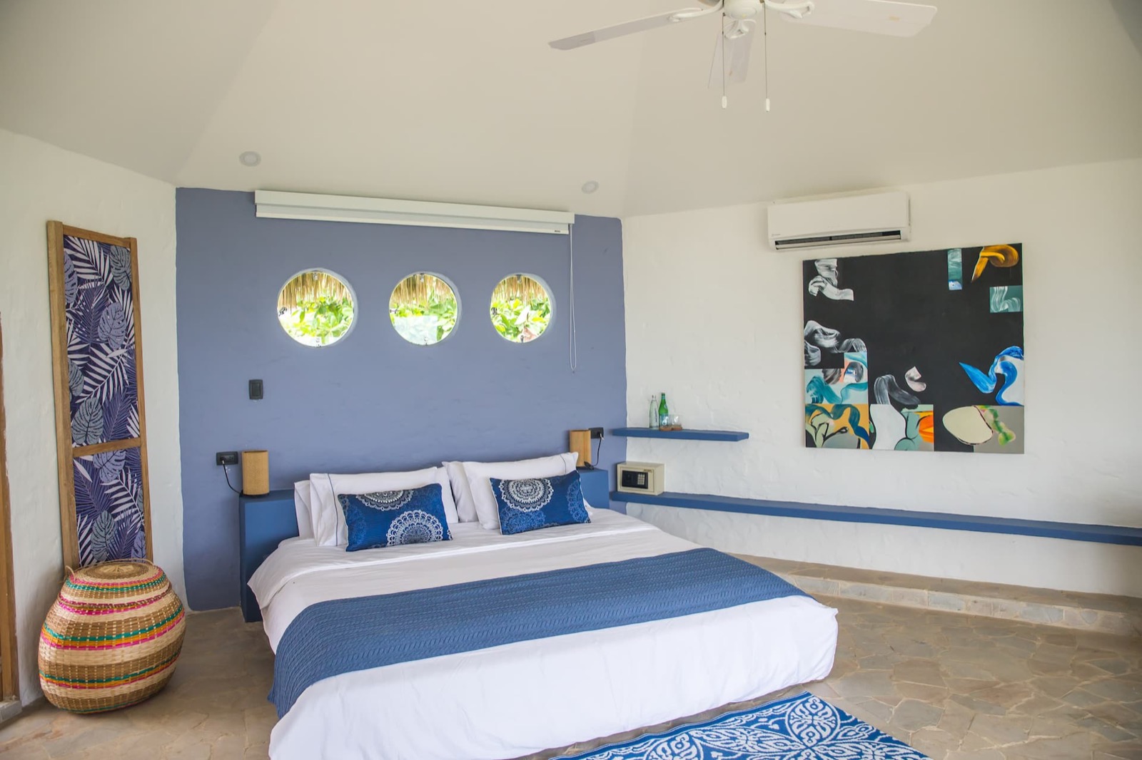 Blue Apple Beach House Mansion Full Photo 35
