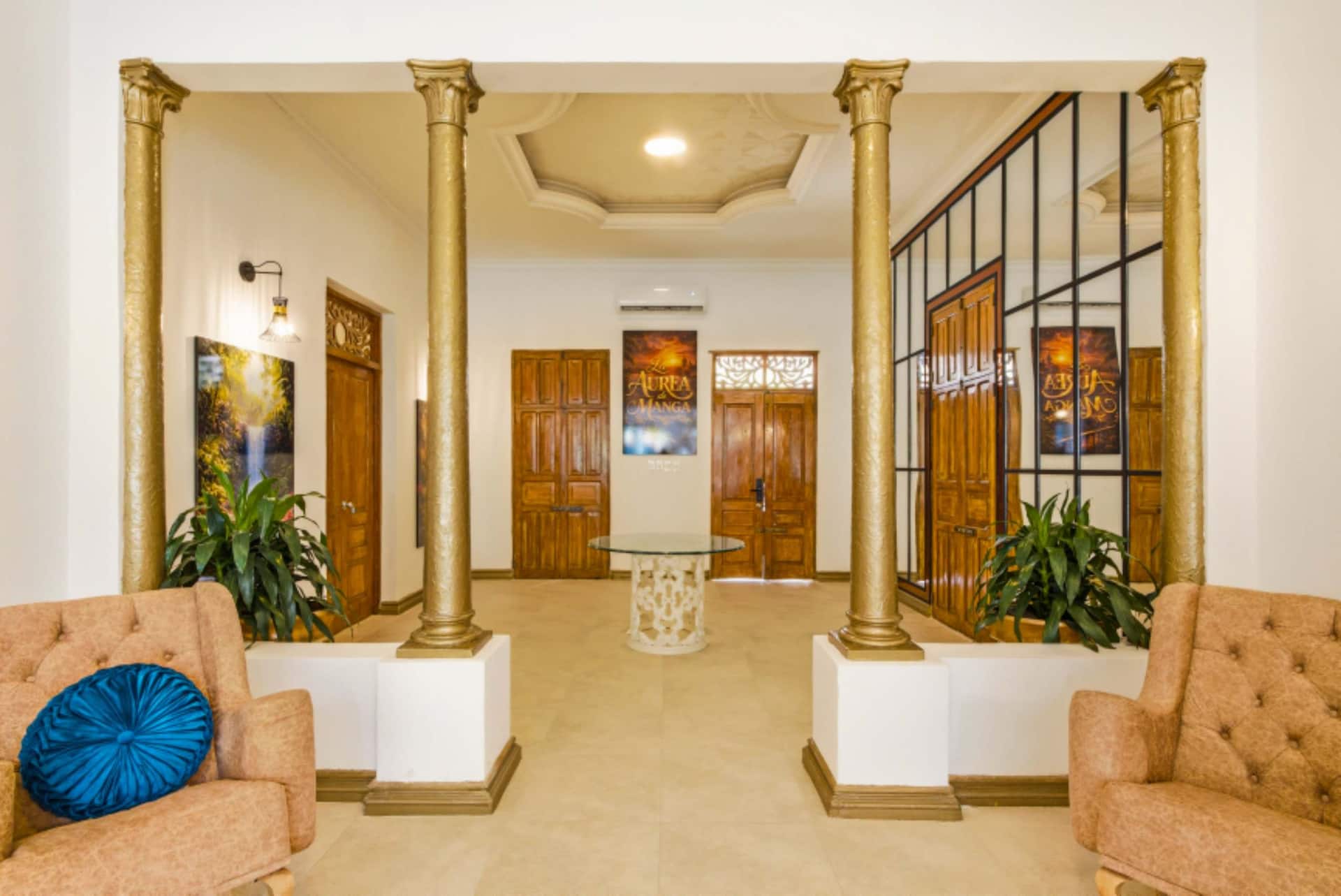 La Aurea 7BR Luxury Oasis | Pool & Jacuzzi