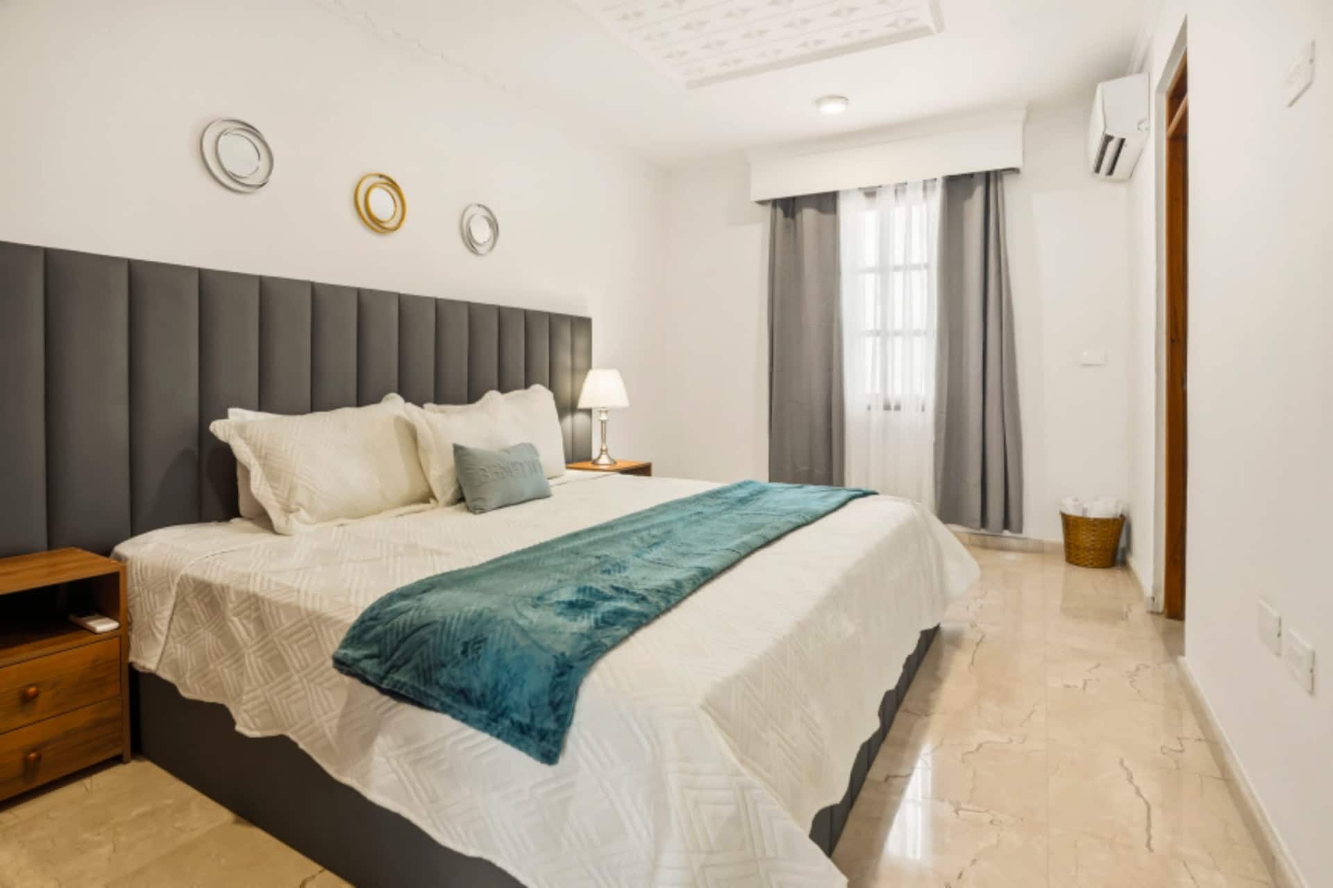 La Aurea 7BR Luxury Oasis | Pool & Jacuzzi Full Photo 15