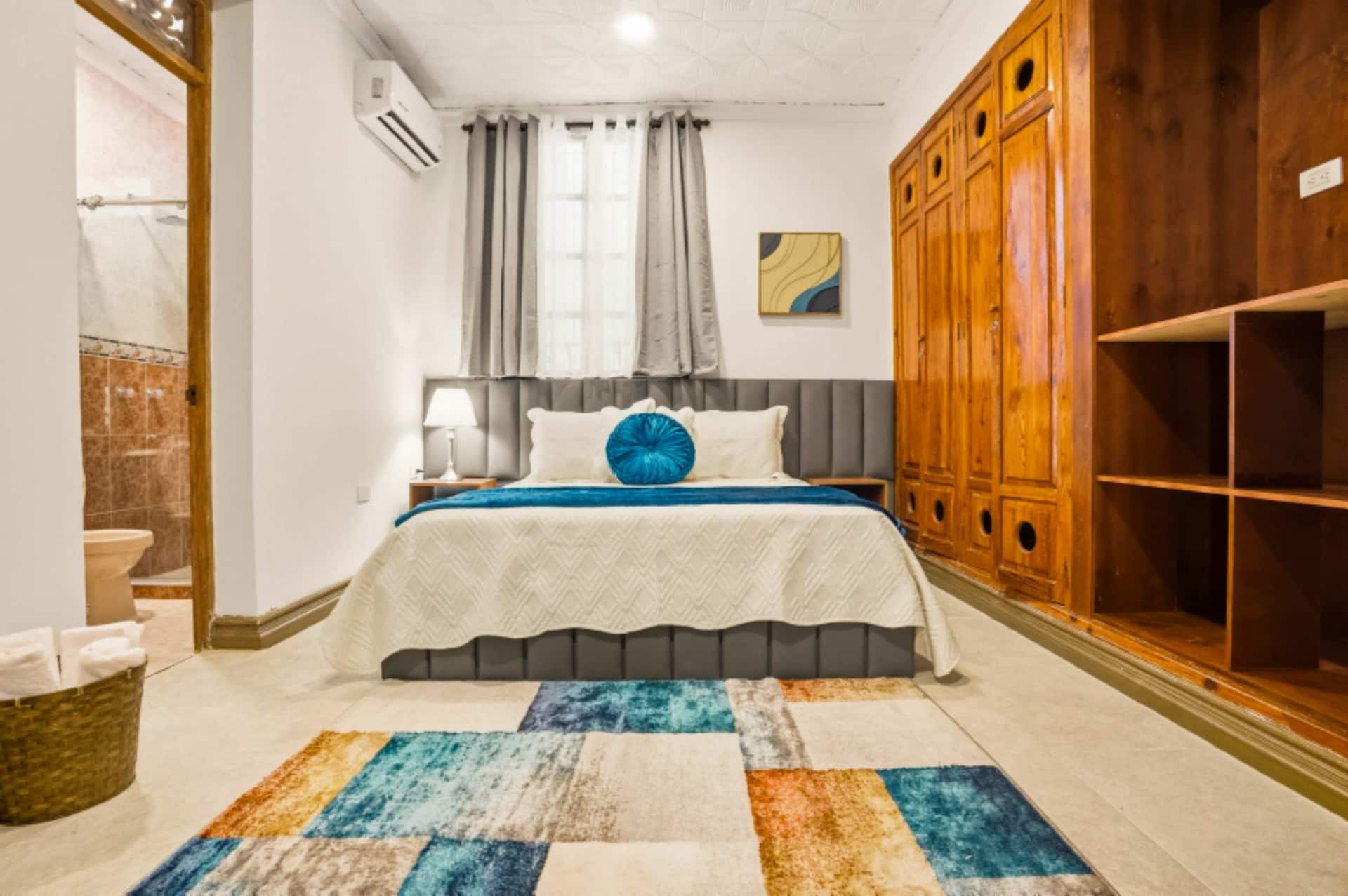 La Aurea 7BR Luxury Oasis | Pool & Jacuzzi Full Photo 24