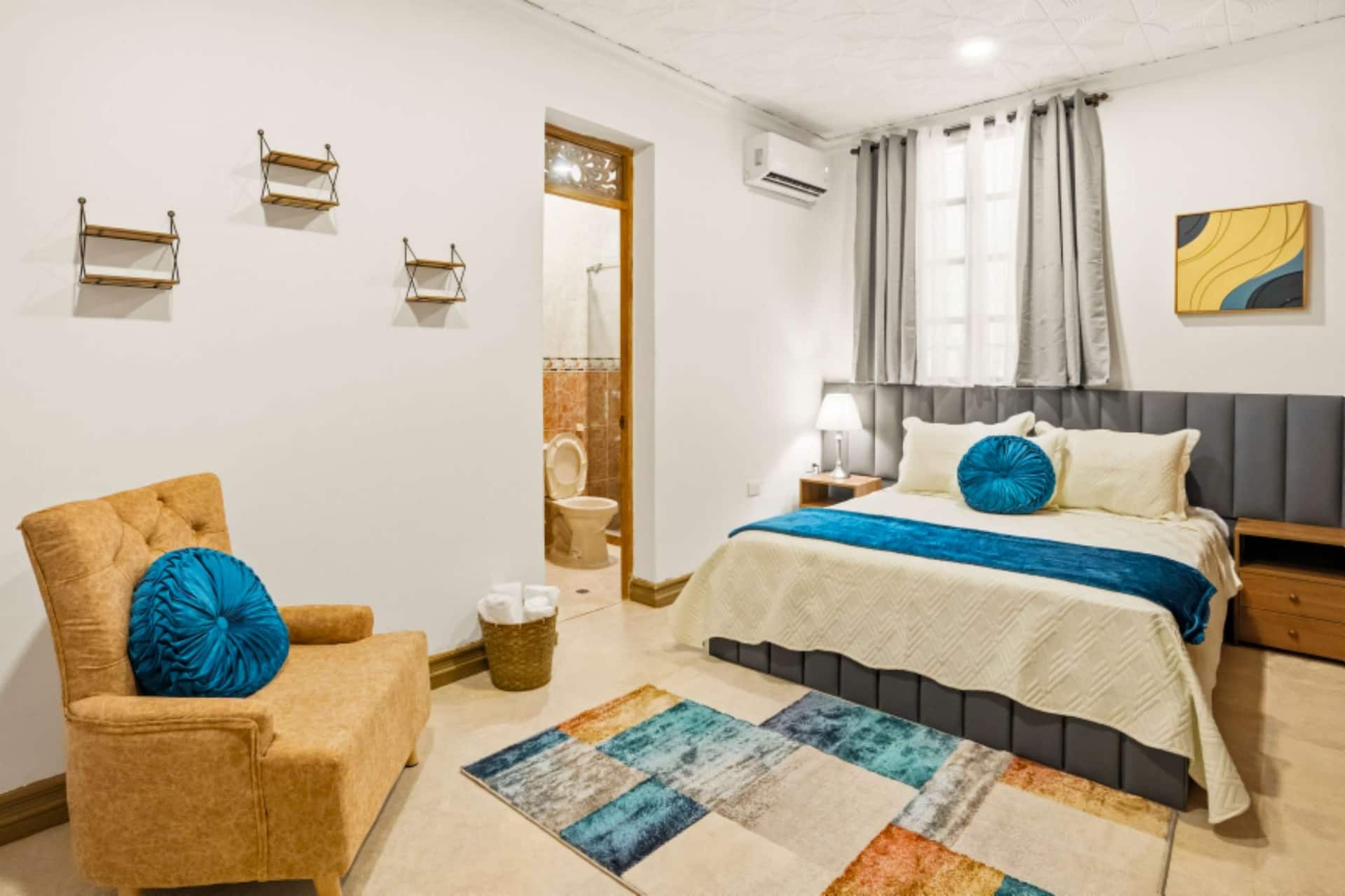 La Aurea 7BR Luxury Oasis | Pool & Jacuzzi Full Photo 25