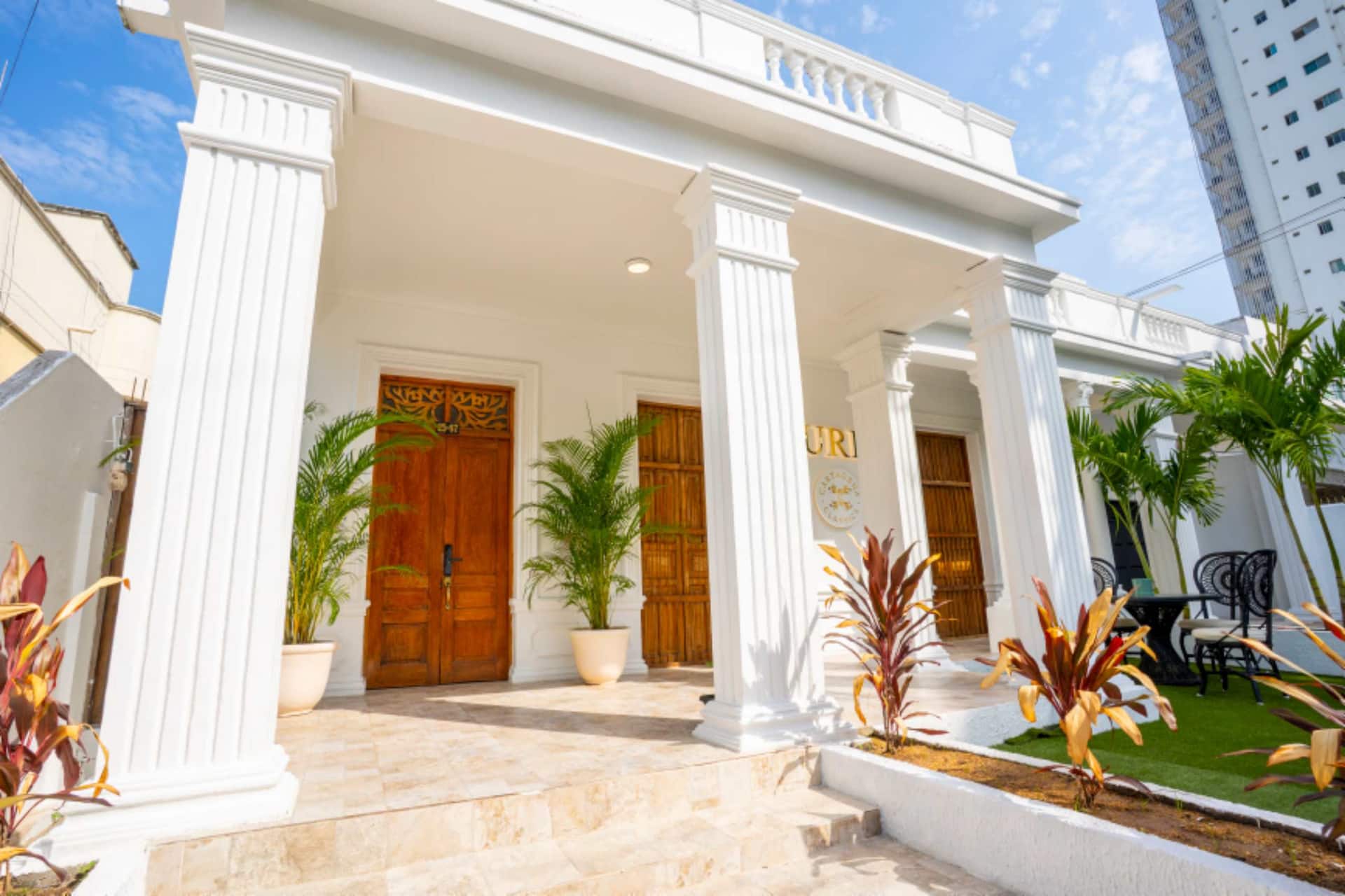 La Aurea 7BR Luxury Oasis | Pool & Jacuzzi Full Photo 33