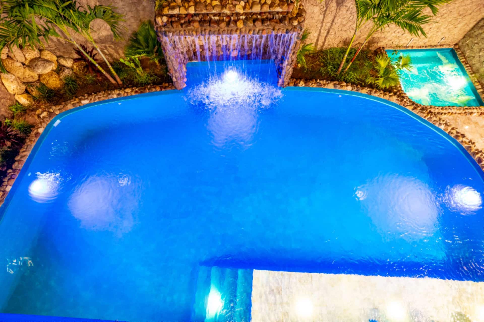 La Aurea 7BR Luxury Oasis | Pool & Jacuzzi Full Photo 39