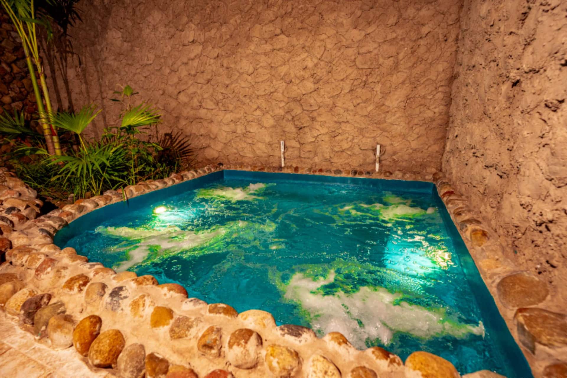 La Aurea 7BR Luxury Oasis | Pool & Jacuzzi Full Photo 43
