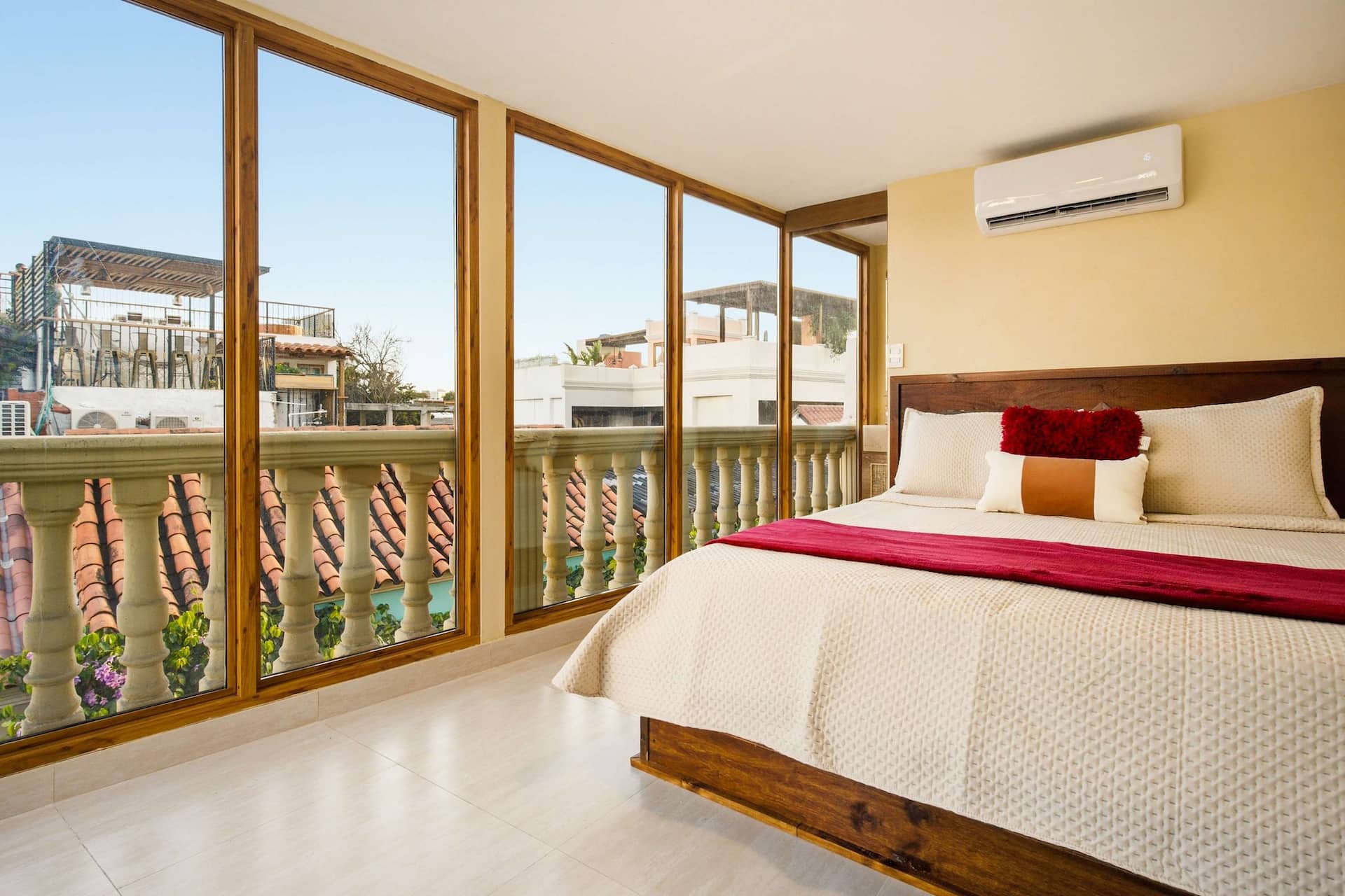 Getsemani Rooftop Pool Paradise | Luxury 5BR Photo 4