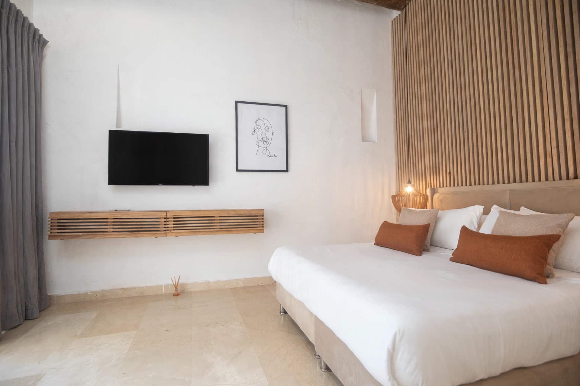 Central Bedroom in Casa Escallon Pool & Jacuzzi