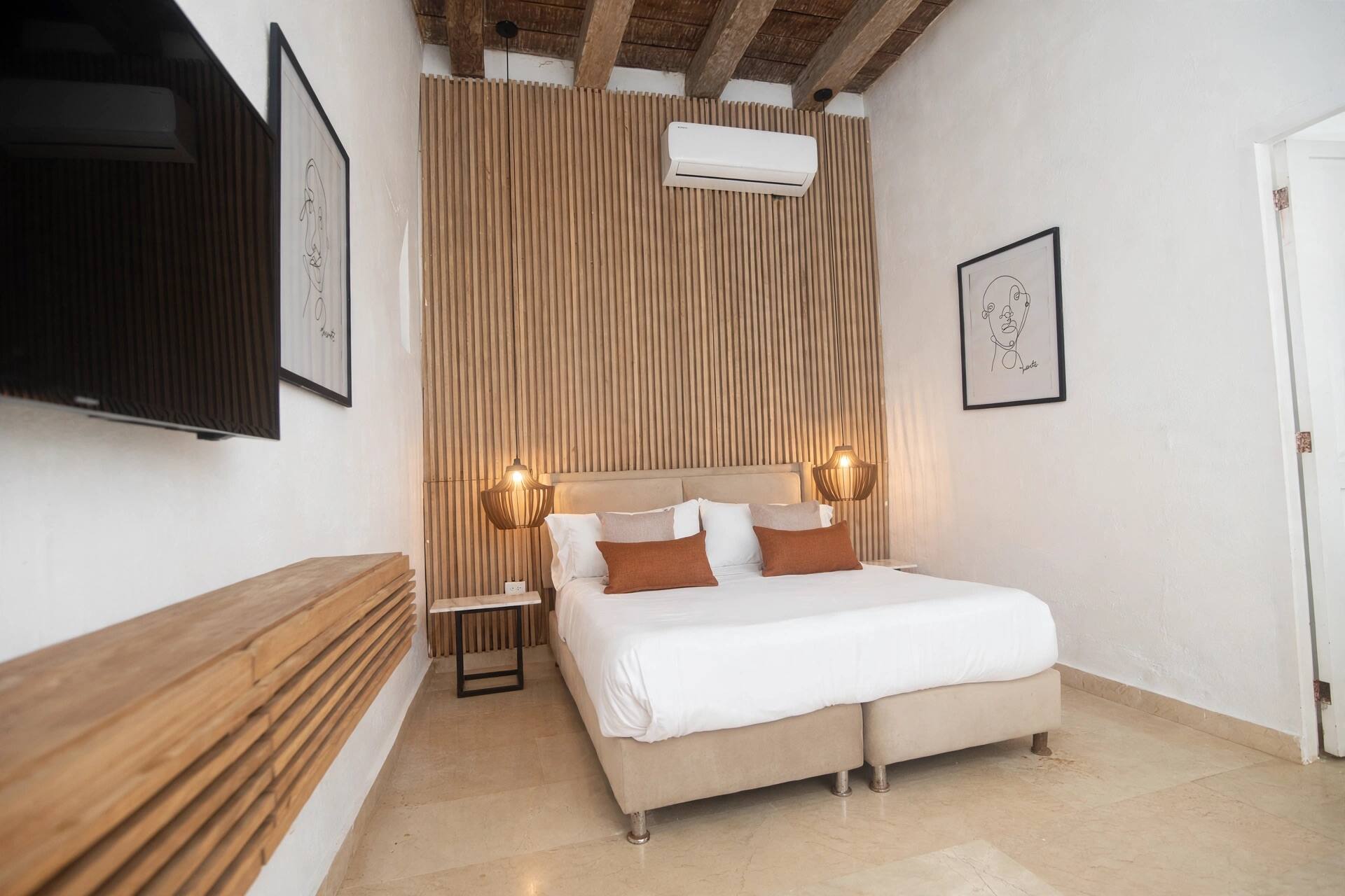 Central Bedroom in Casa Escallon Pool & Jacuzzi