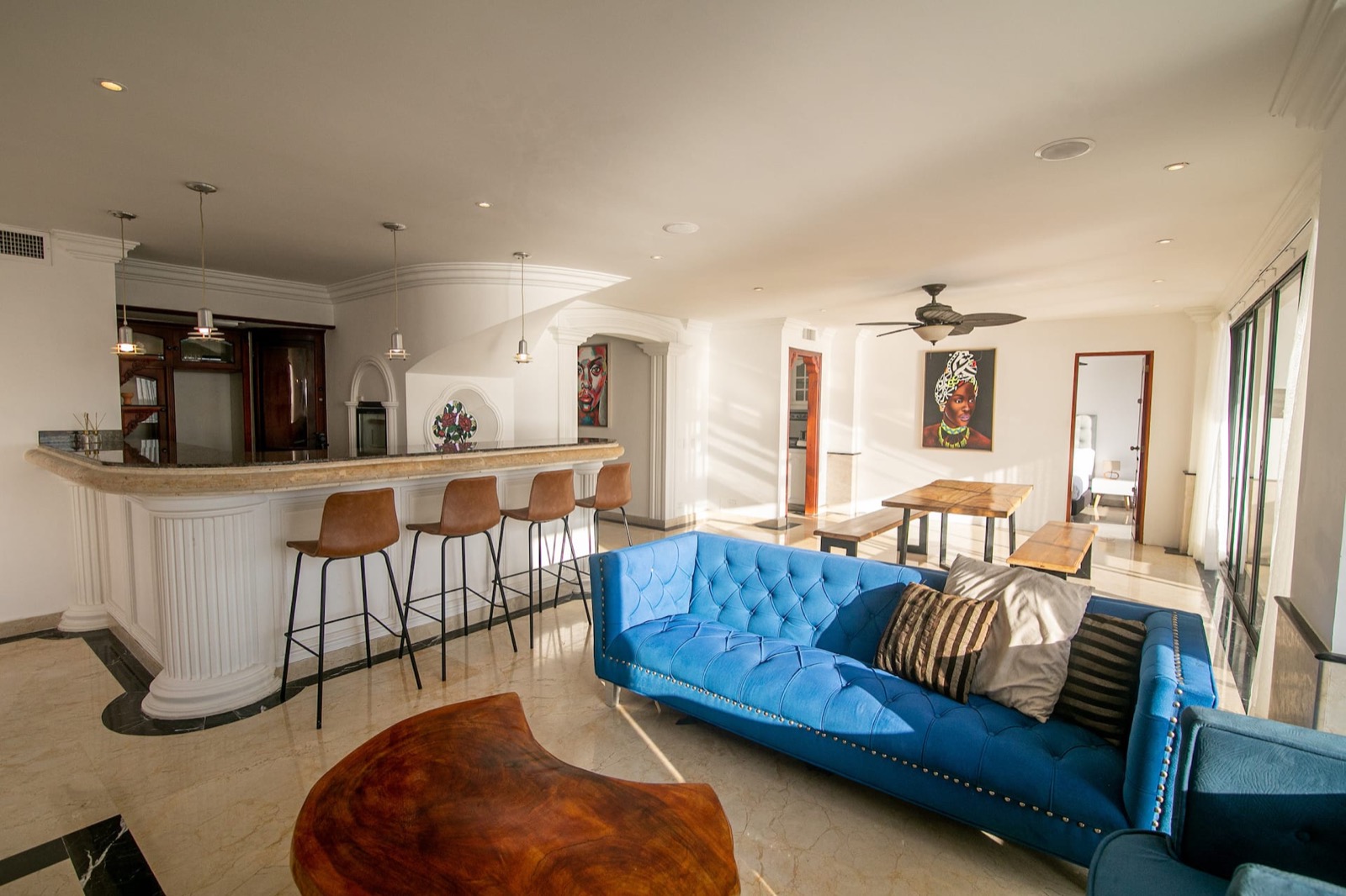 Luxury 4 Bedroom Penthouse with Private Jacuzzi