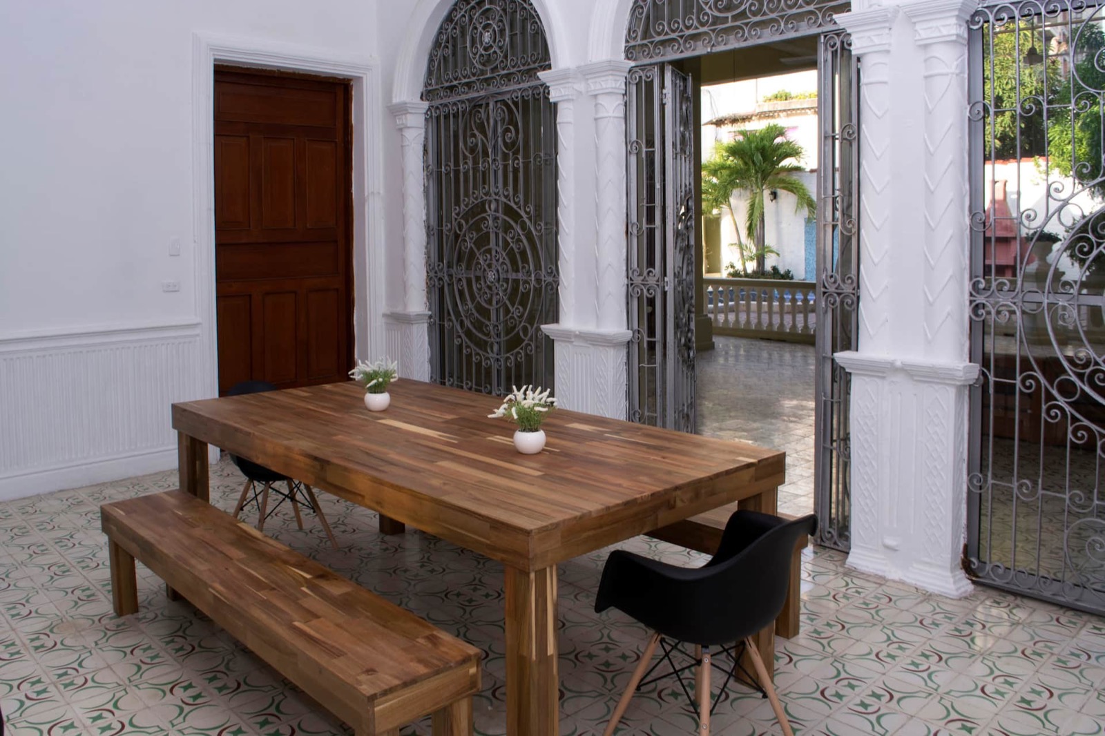 Beautiful 11 Bedroom Mansion near the Old City Photo 5