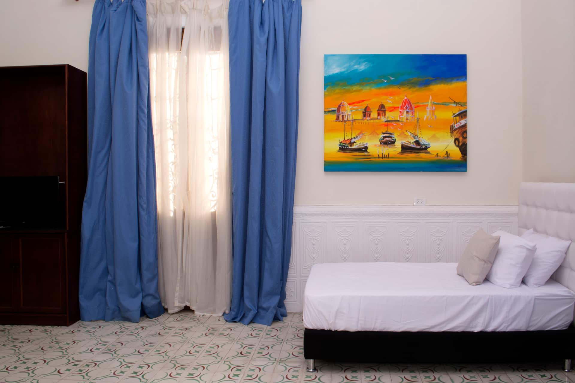 Beautiful 11 Bedroom Mansion near the Old City Full Photo 10