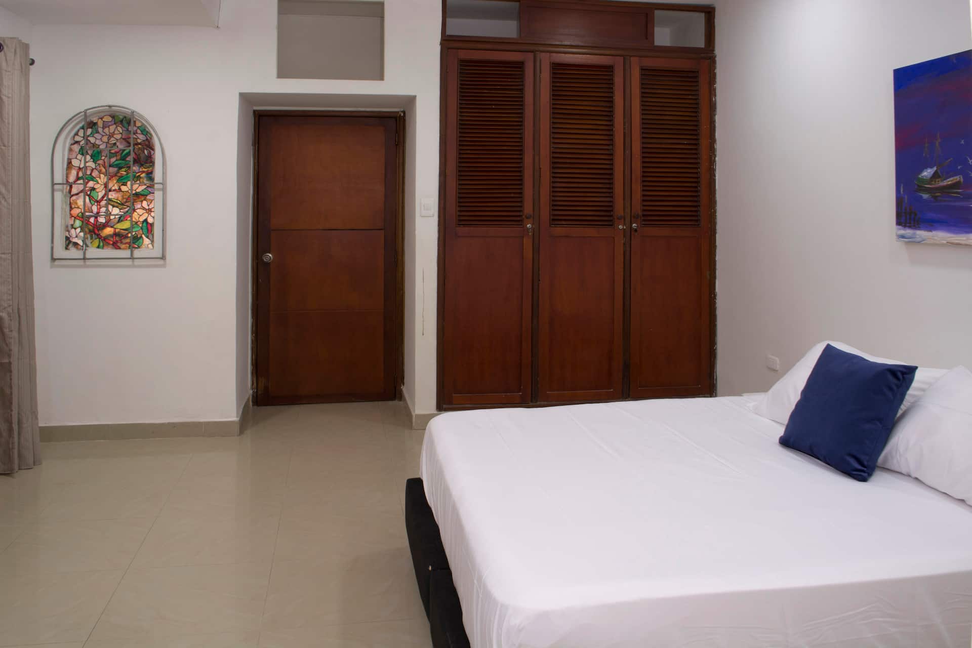 Beautiful 11 Bedroom Mansion near the Old City Full Photo 17