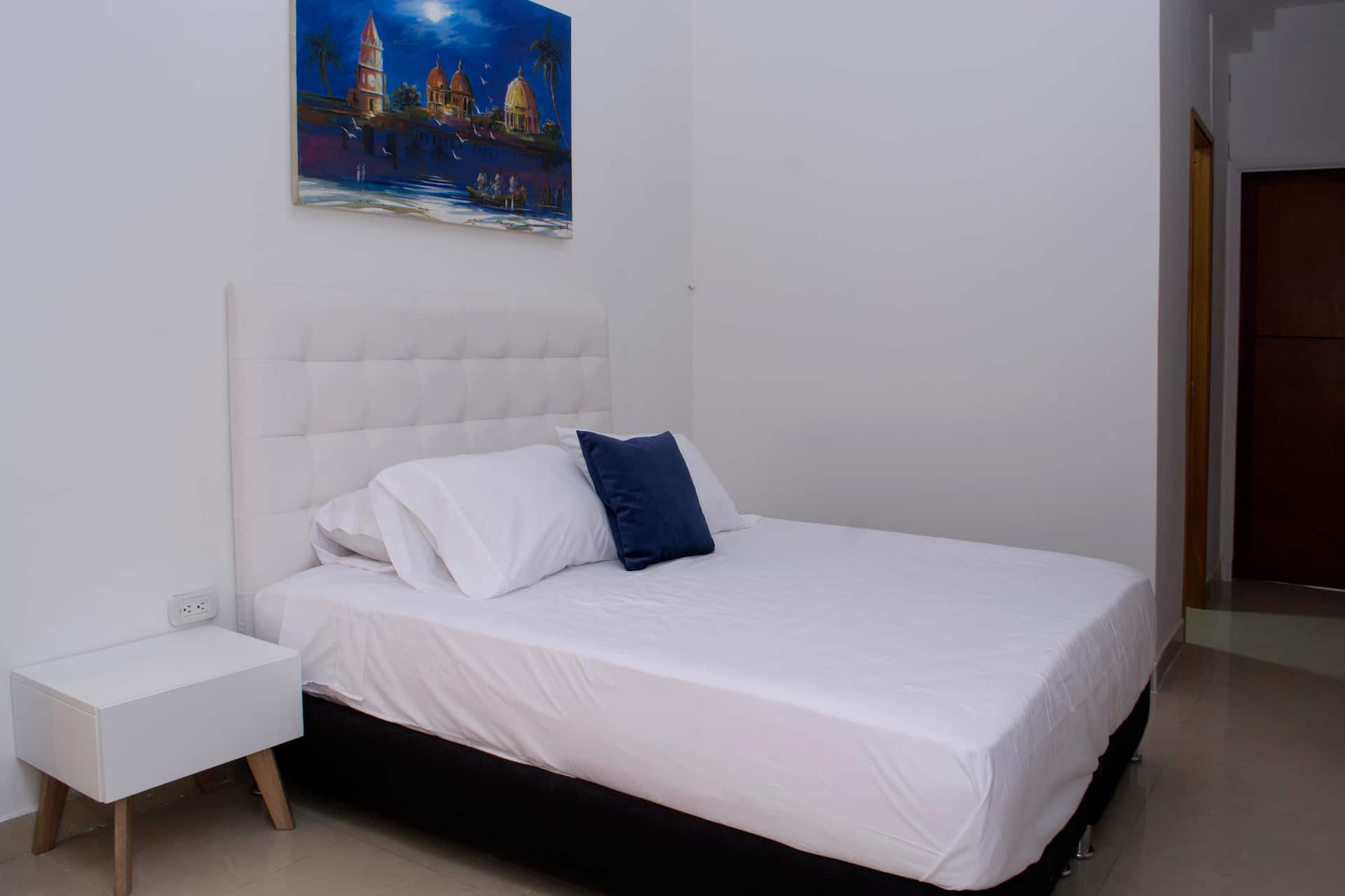 Beautiful 11 Bedroom Mansion near the Old City Full Photo 28
