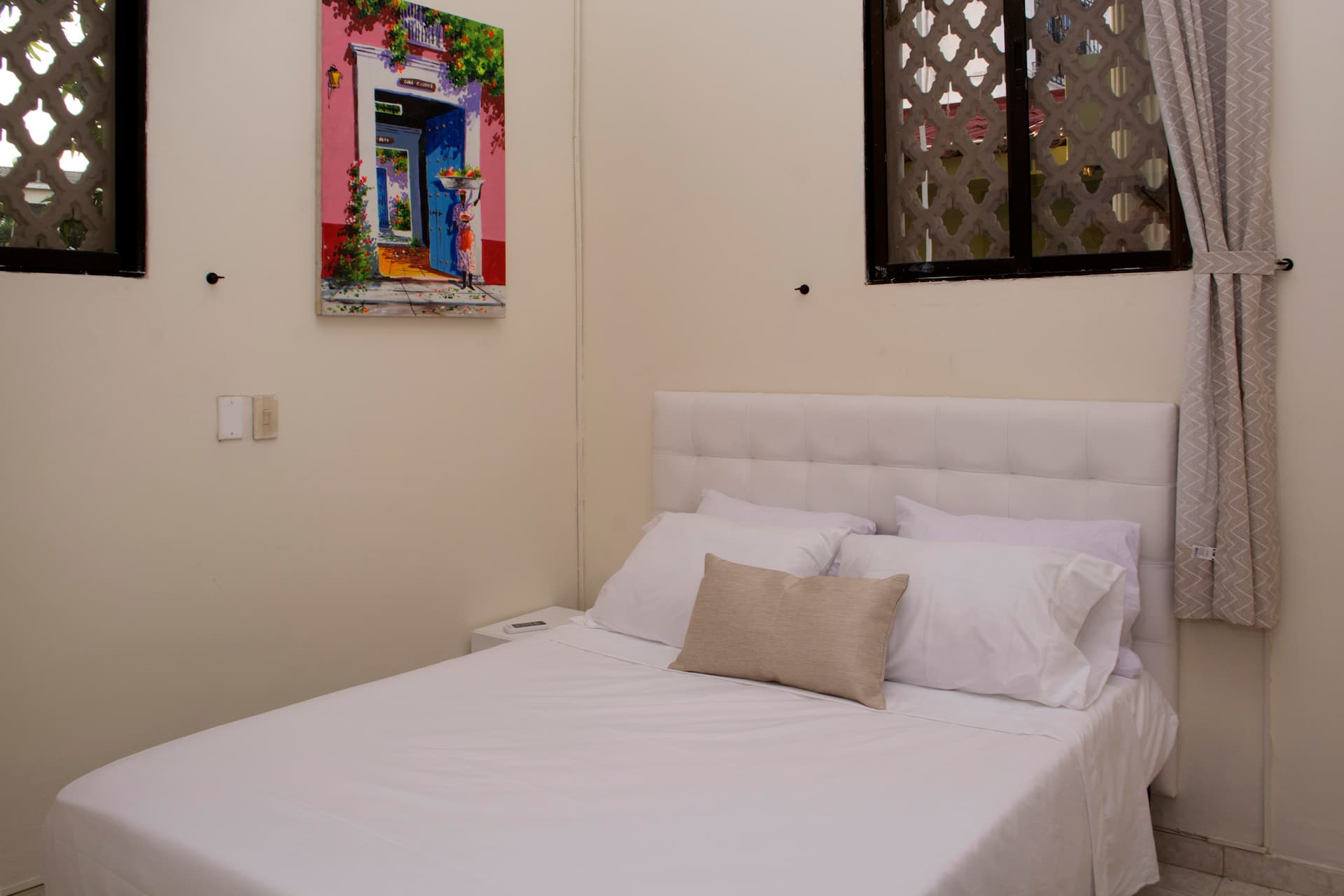 Beautiful 11 Bedroom Mansion near the Old City Full Photo 34
