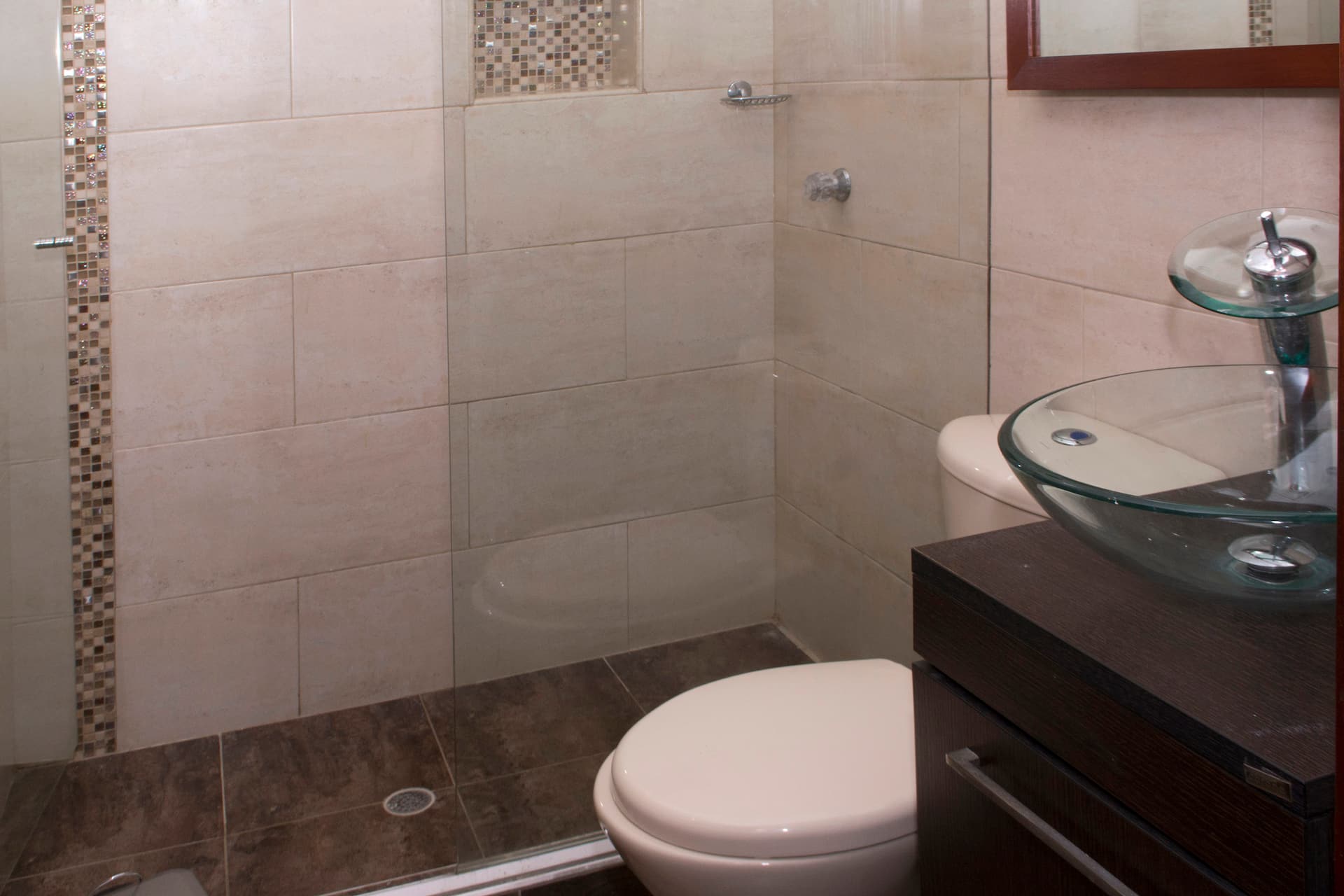 Beautiful 11 Bedroom Mansion near the Old City Full Photo 37