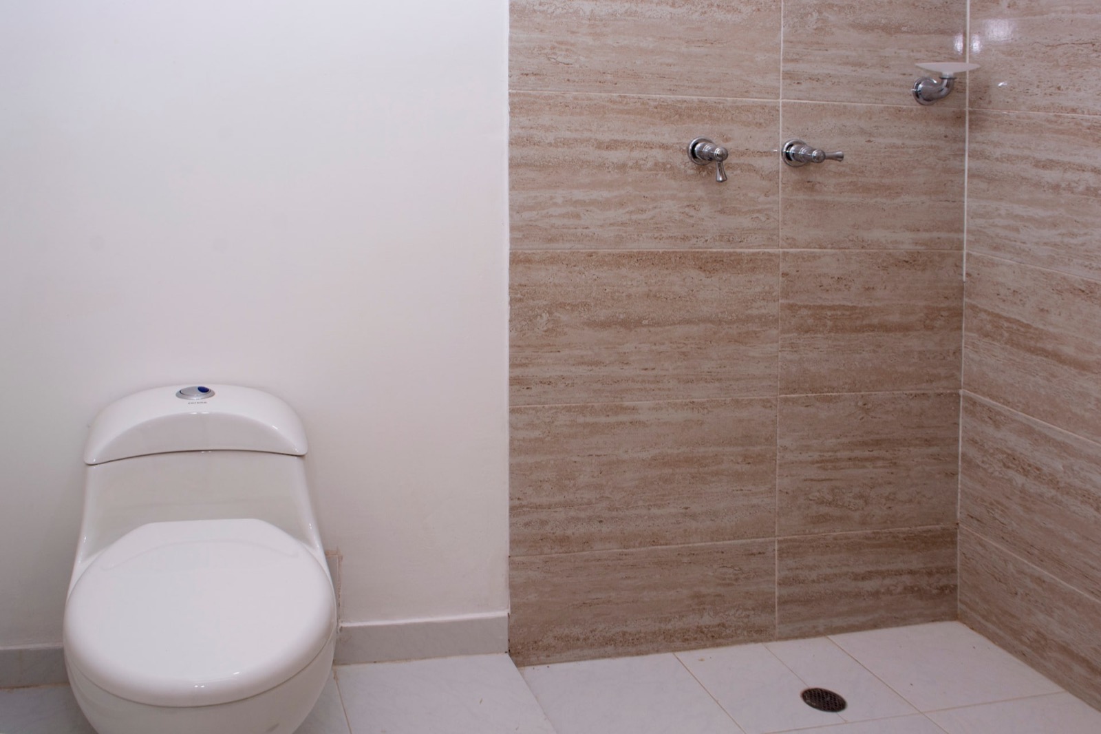 Beautiful 11 Bedroom Mansion near the Old City Full Photo 39