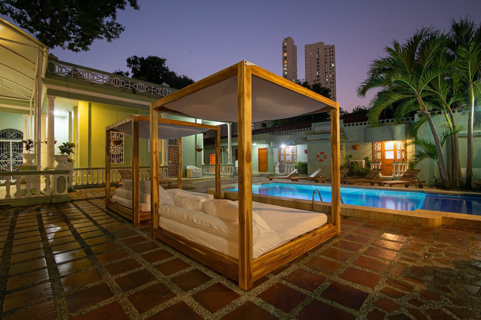 Beautiful 11 Bedroom Mansion near the Old City Full Photo 46