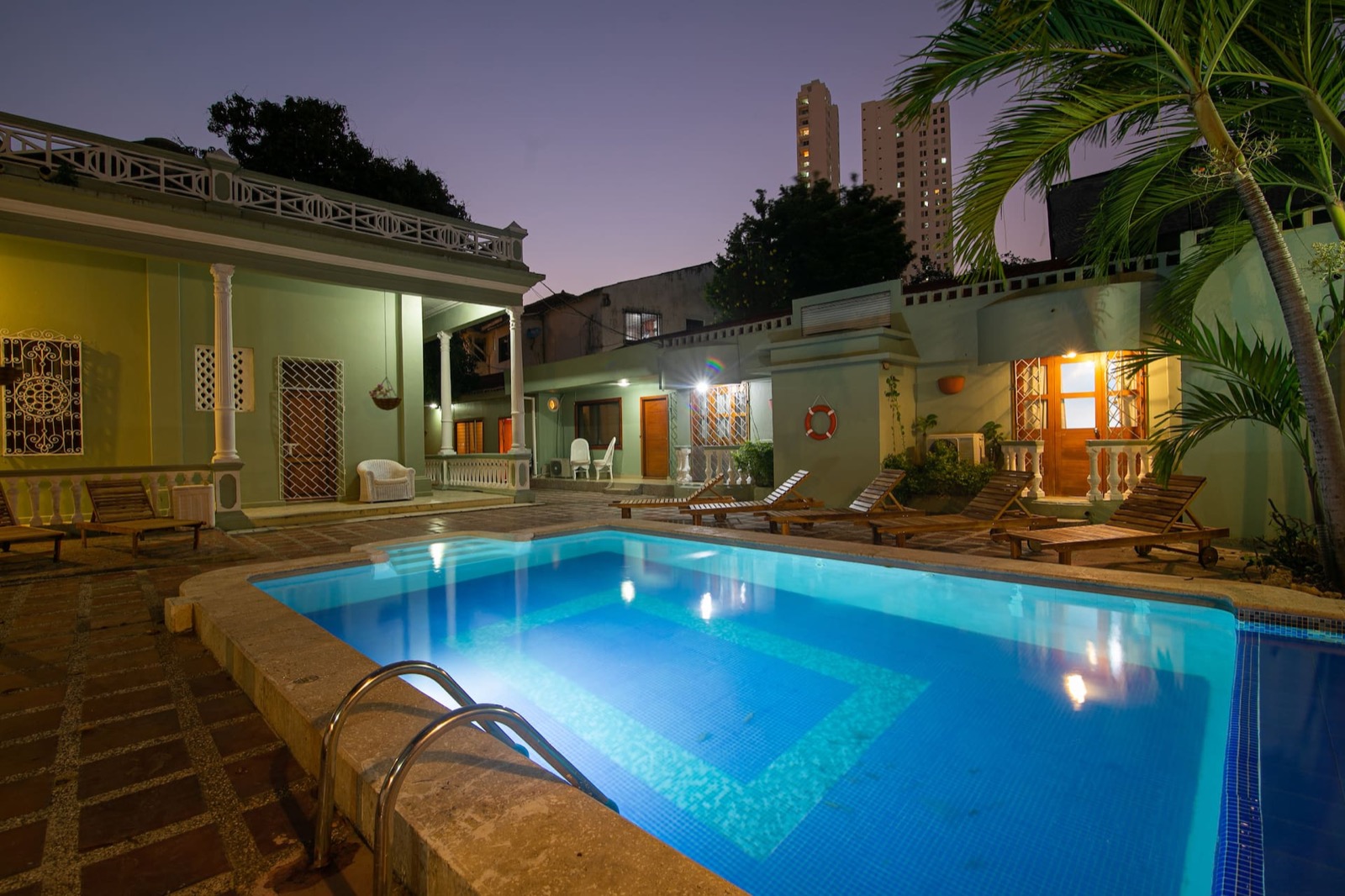 Beautiful 11 Bedroom Mansion near the Old City Full Photo 47