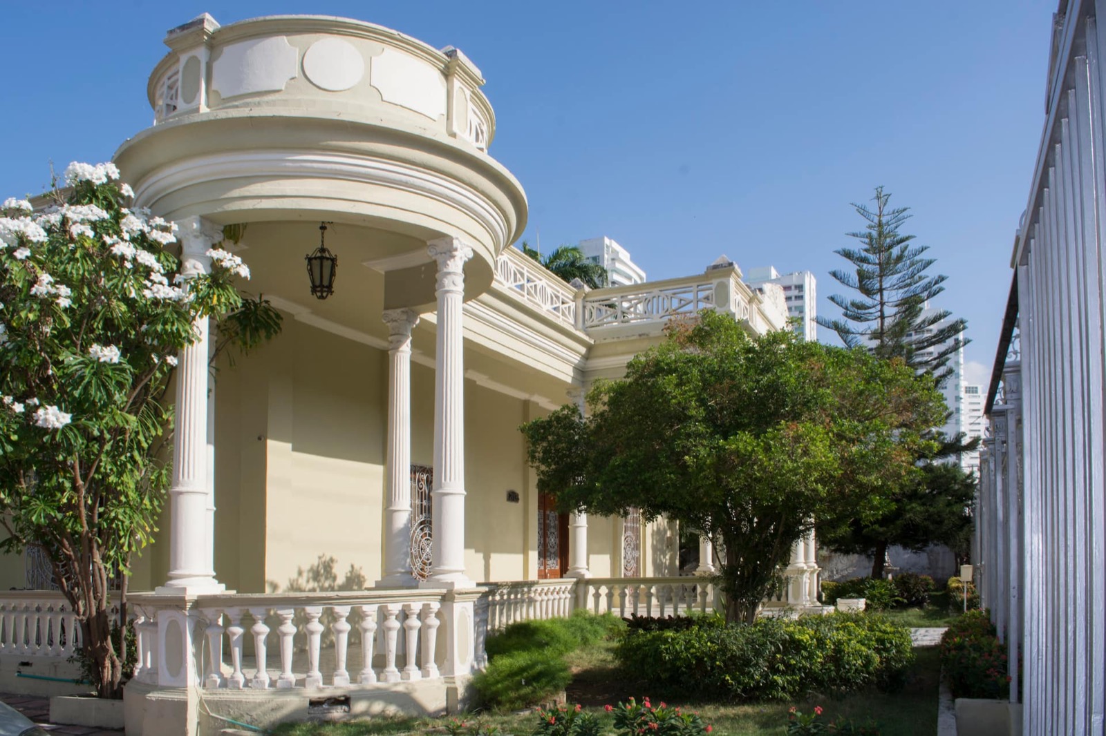 Beautiful 11 Bedroom Mansion near the Old City Full Photo 48