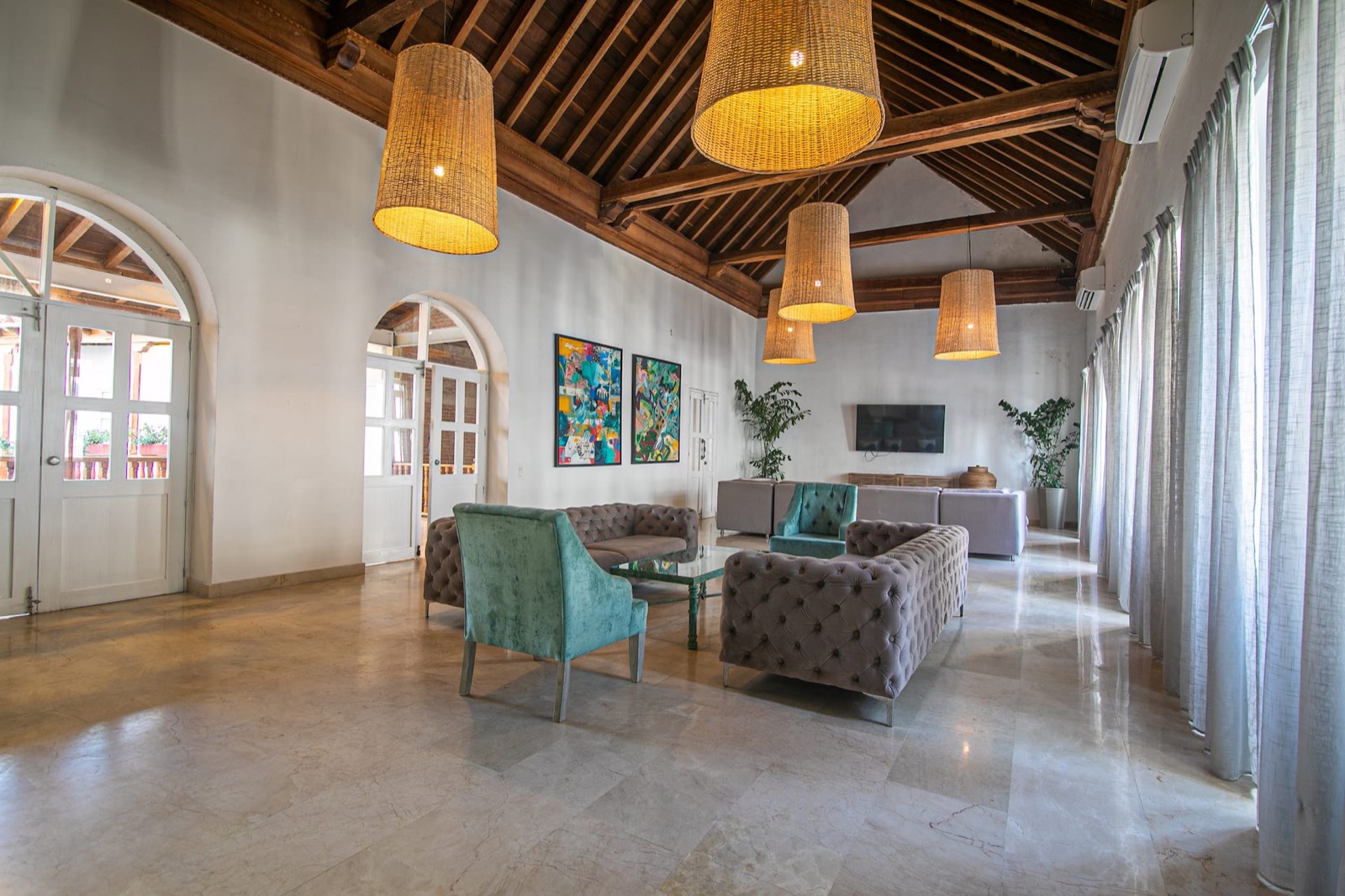 15 Bedroom Villa in the Old City