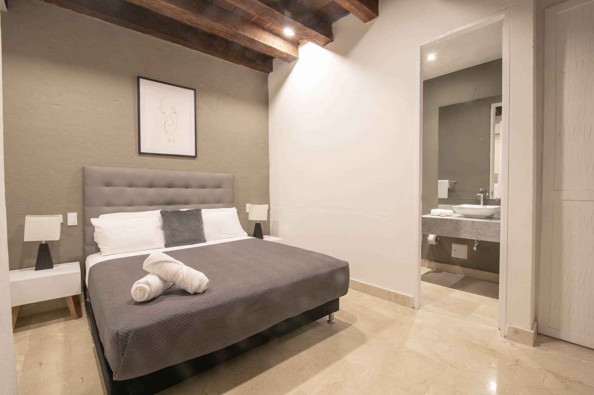 15 Bedroom Villa in the Old City Full Photo 11