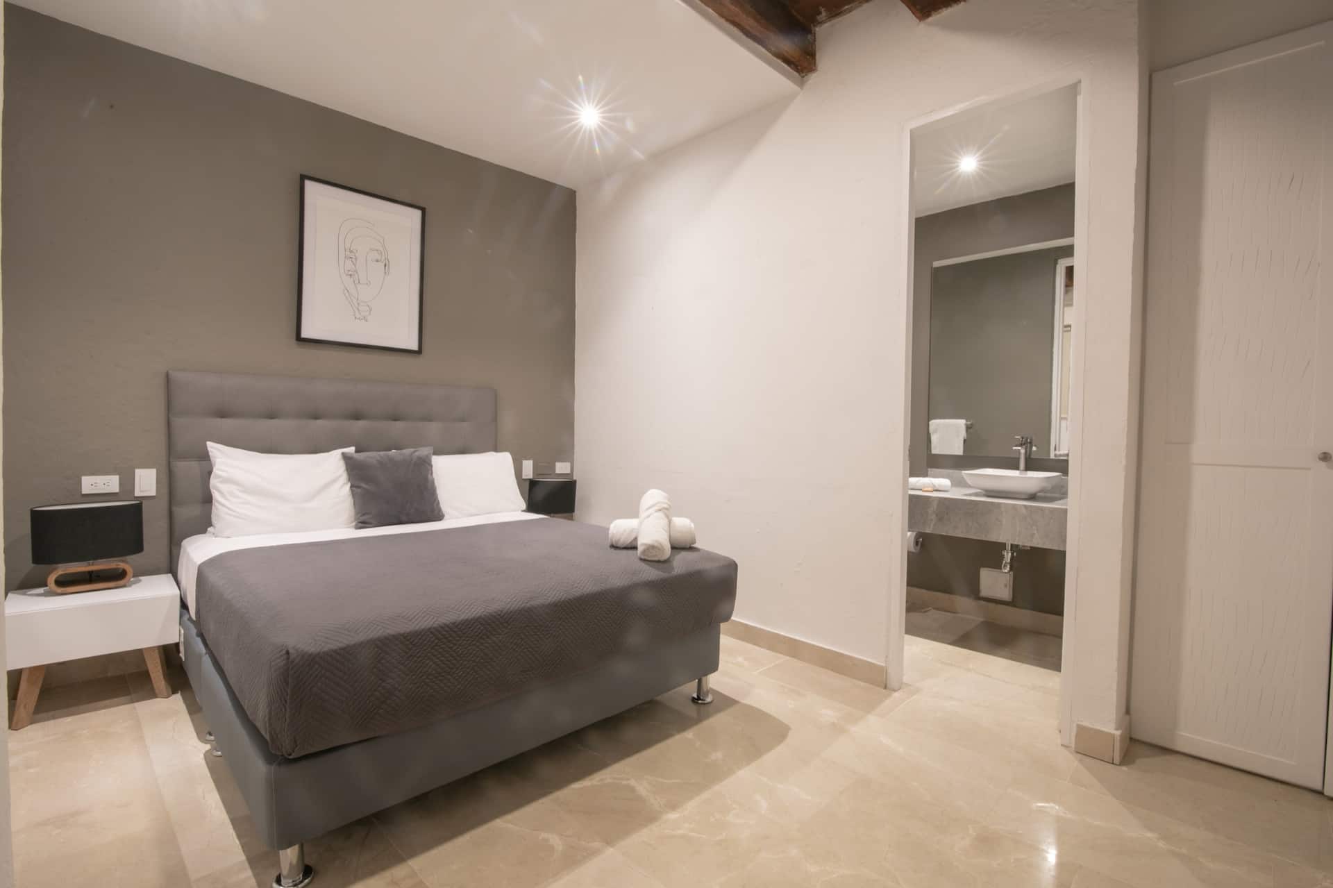 15 Bedroom Villa in the Old City Full Photo 18