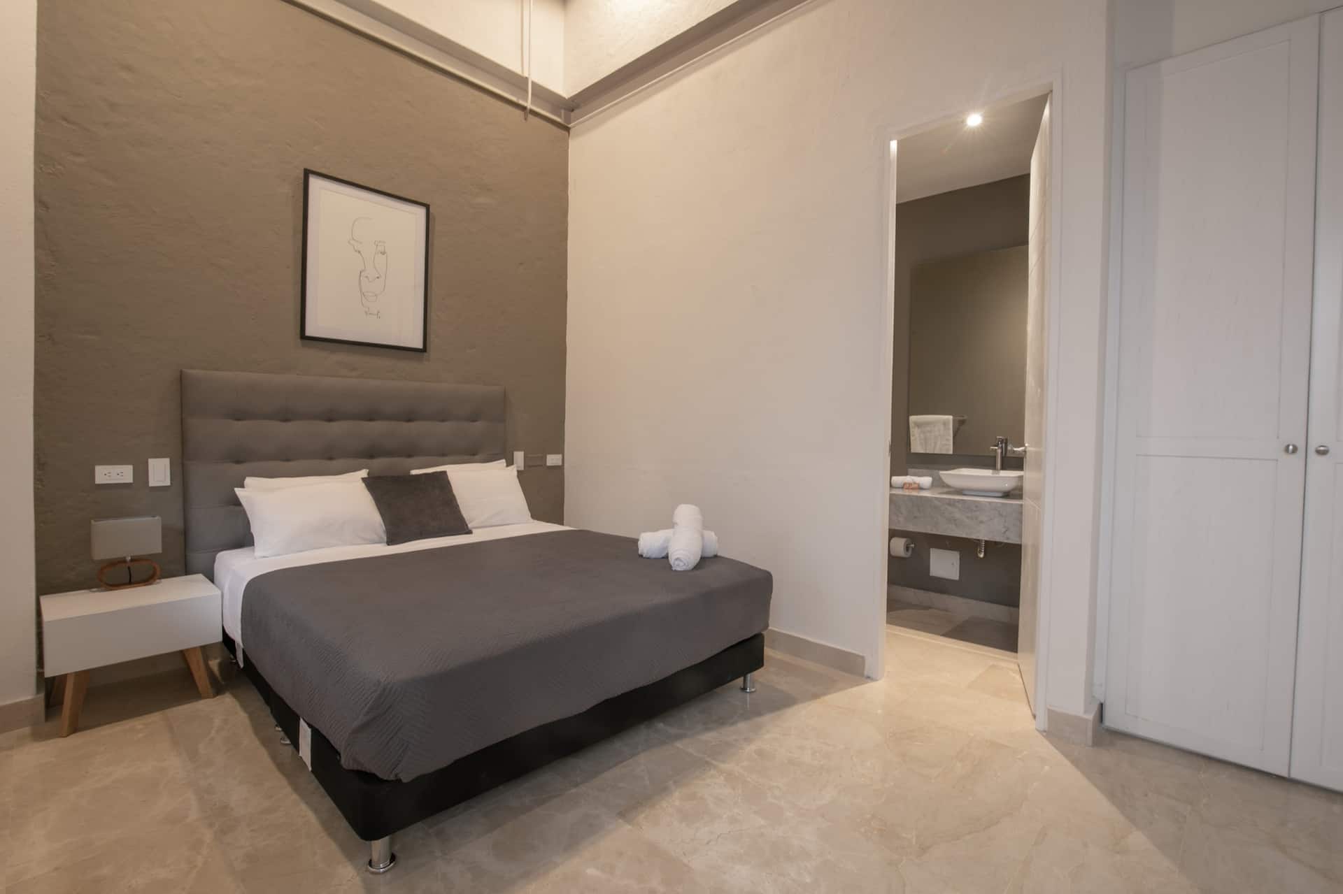 15 Bedroom Villa in the Old City Full Photo 20