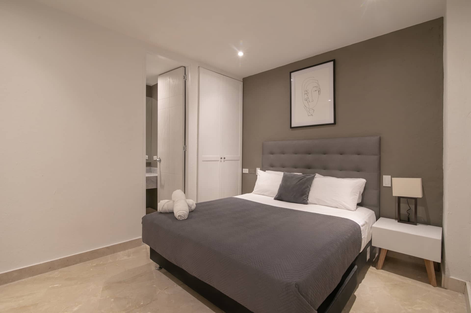 15 Bedroom Villa in the Old City Full Photo 21