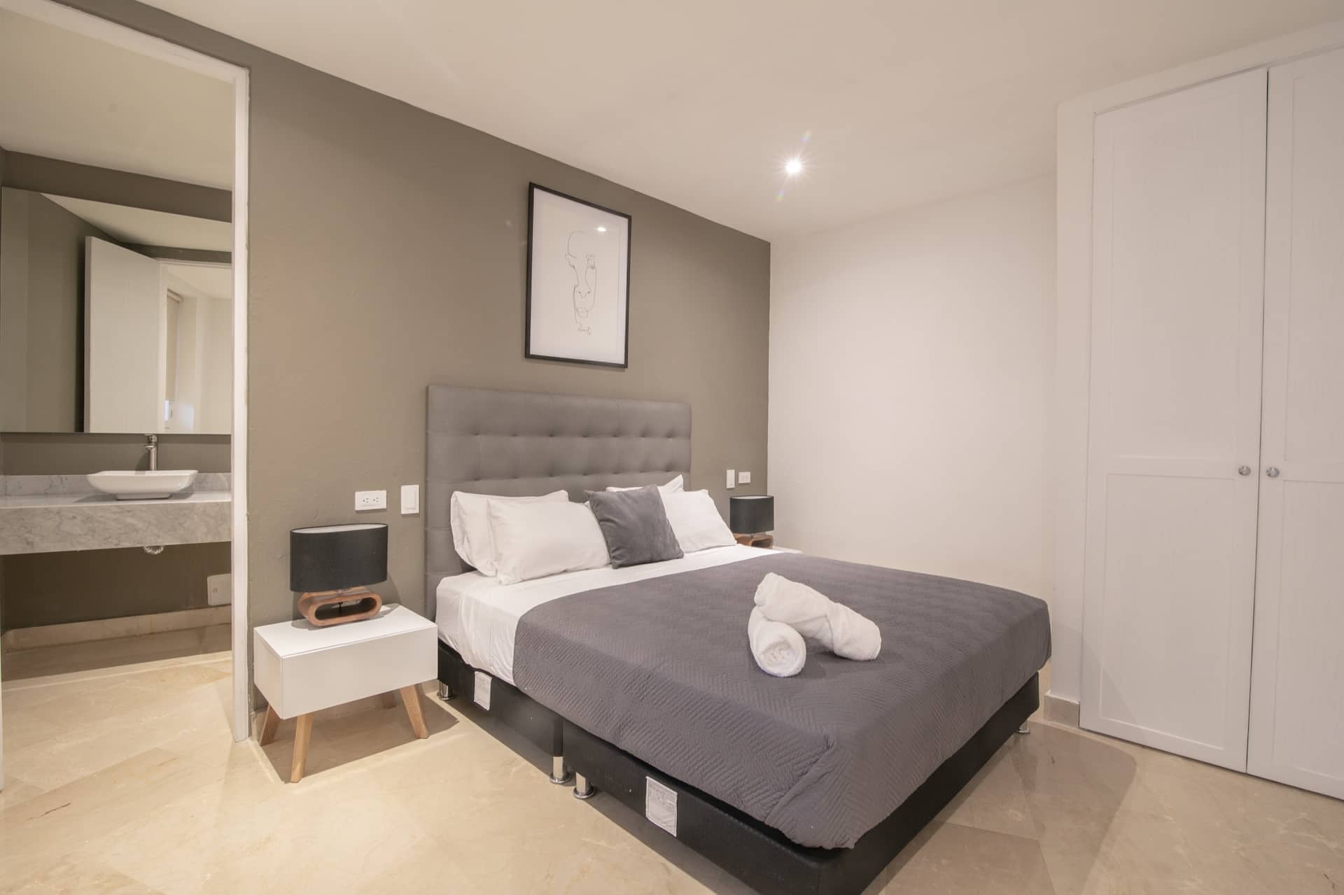 15 Bedroom Villa in the Old City Full Photo 24