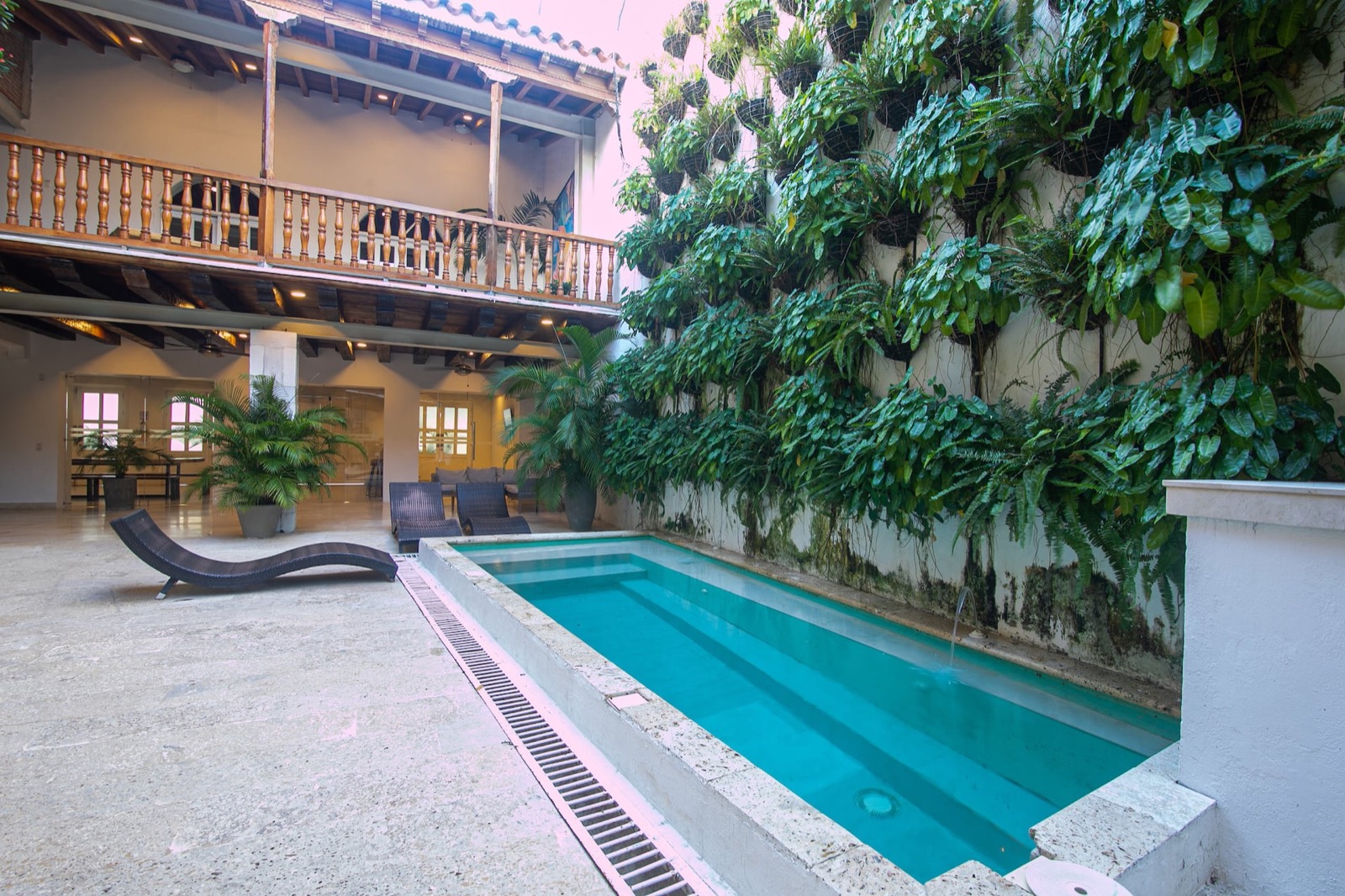 15 Bedroom Villa in the Old City Full Photo 36