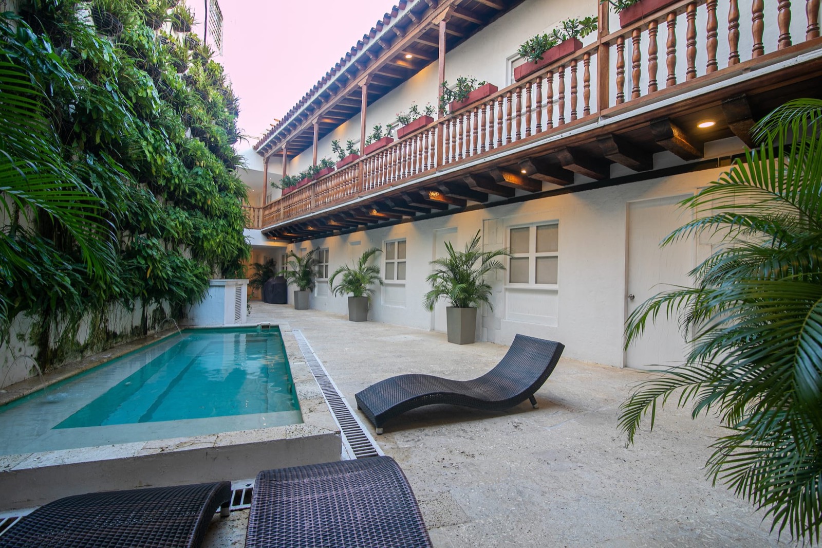 15 Bedroom Villa in the Old City Full Photo 37