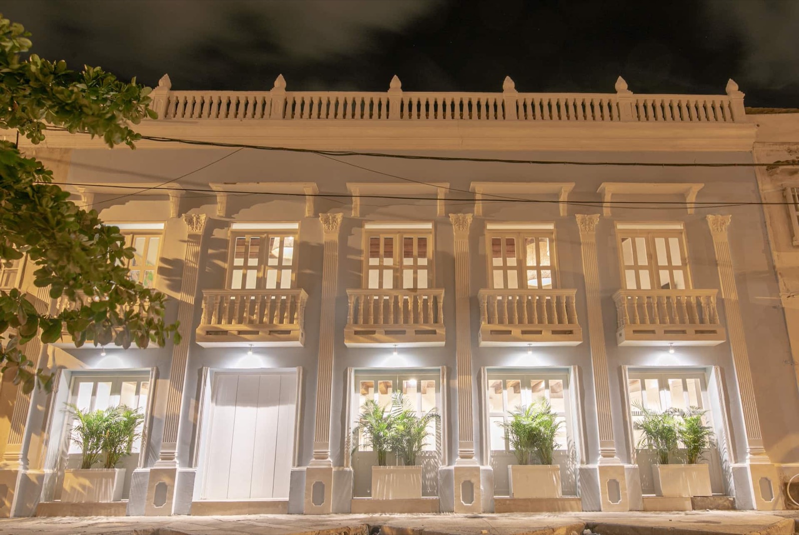 15 Bedroom Villa in the Old City Full Photo 40