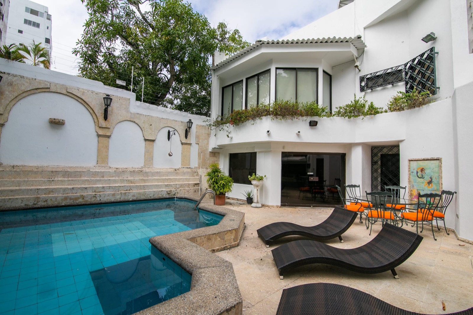 Beautiful 6 Bedroom Mansion in Bocagrande Full Photo 31