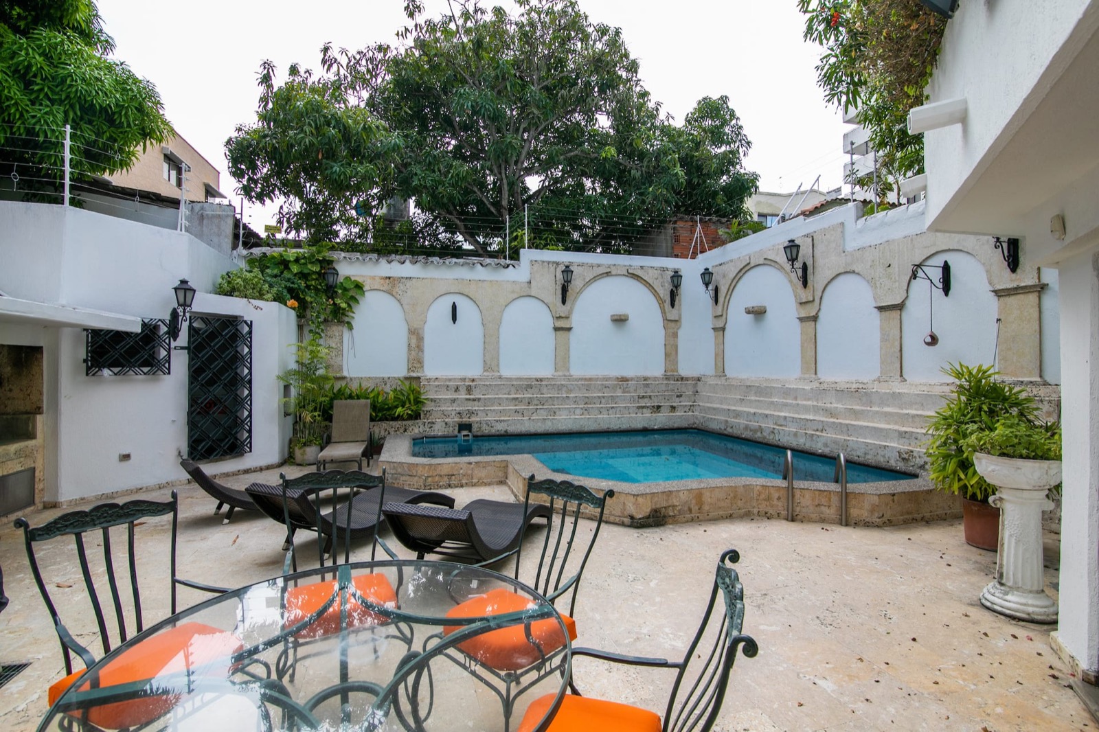 Beautiful 6 Bedroom Mansion in Bocagrande Full Photo 32