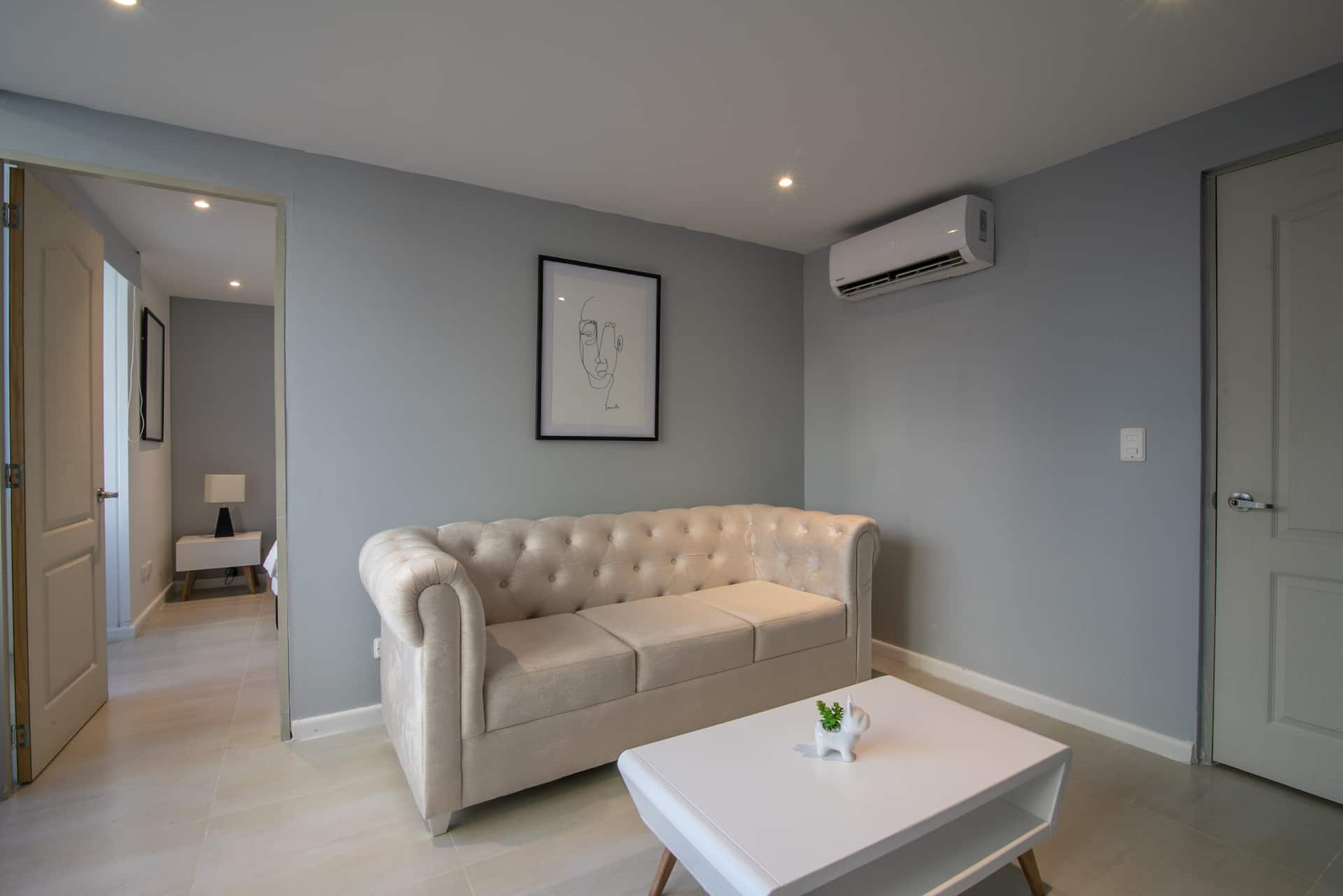 Gallery 201 - Beach Apartment