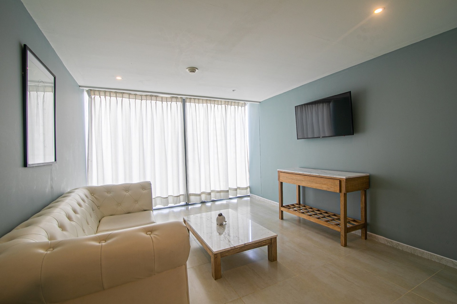 Gallery 402 - 1 BR Stunning Apartment in Bocagrande Photo 4