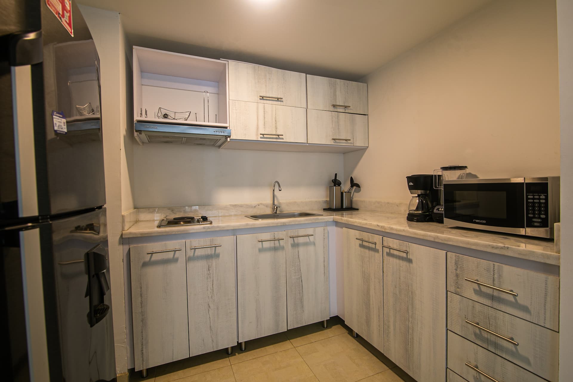 Gallery 402 - 1 BR Stunning Apartment in Bocagrande Full Photo 9