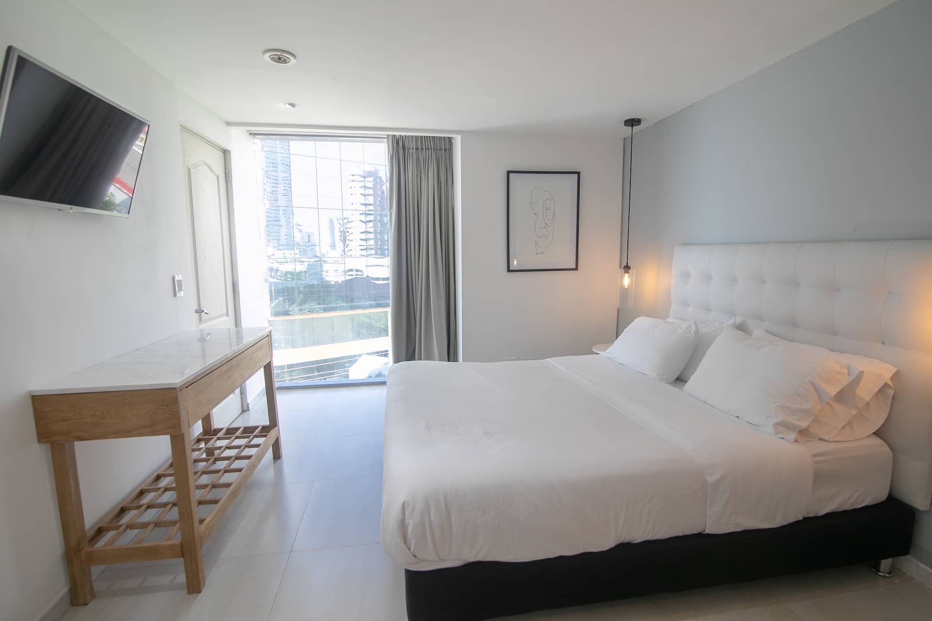 Gallery 401 - One-Bedroom Stay Full Photo 8