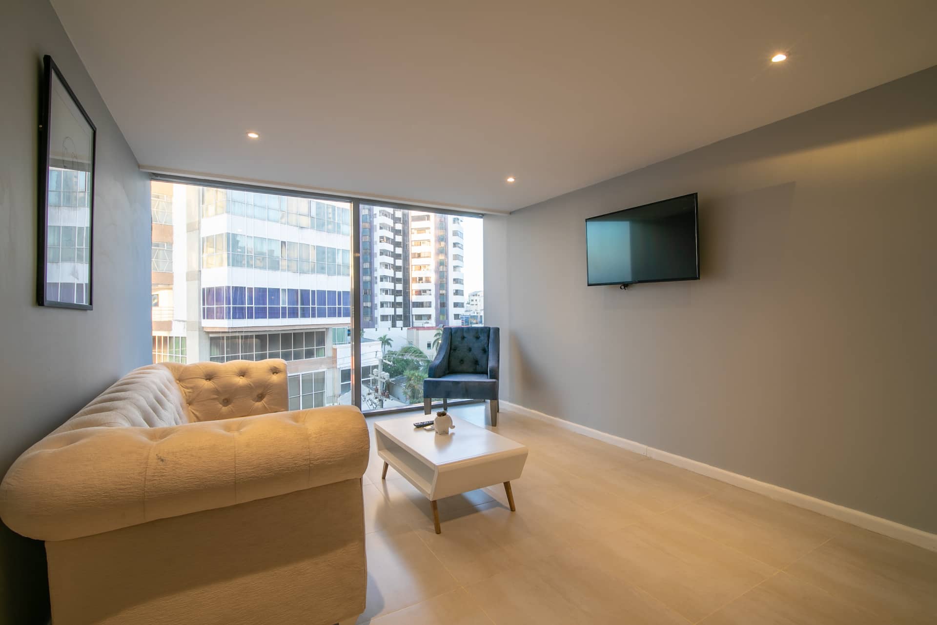 Gallery 302 - 1 BR Charming Apartment in Bocagrande