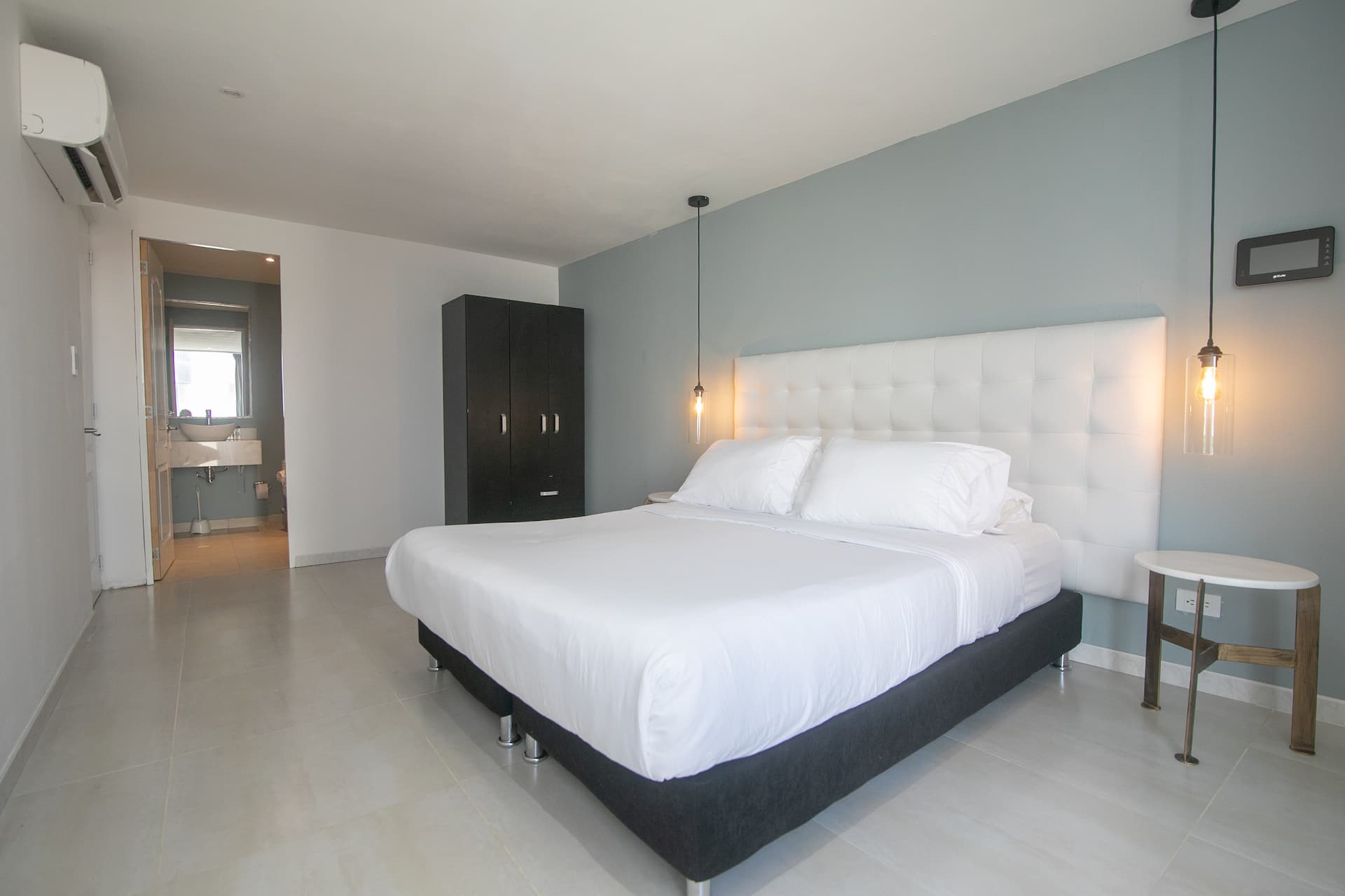 Gallery 302 - 1 BR Charming Apartment in Bocagrande Full Photo 7