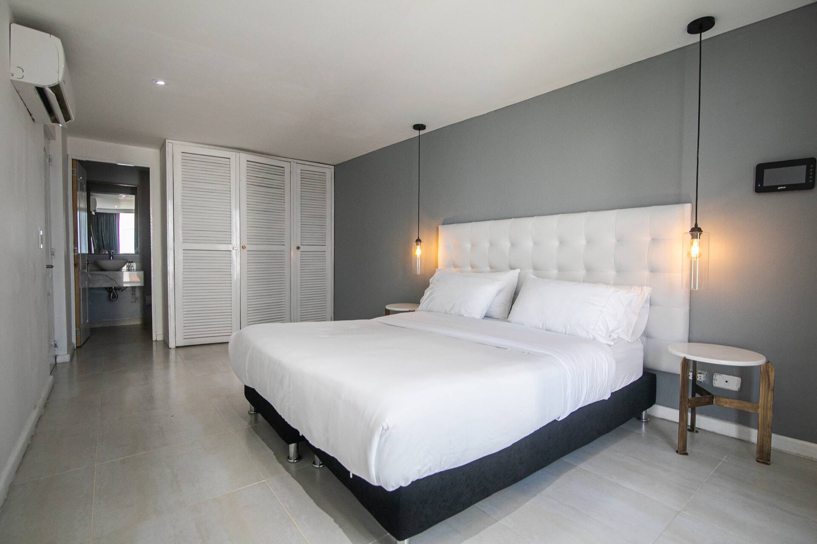Gallery 502 - Beach Apartment Photo 5