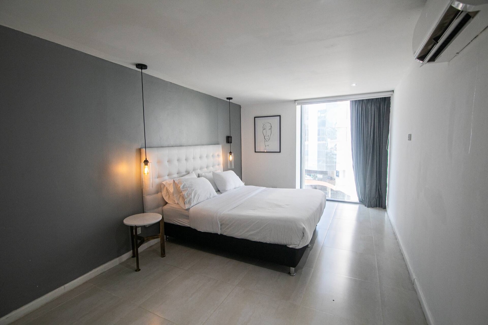 Gallery 502 - Beach Apartment Full Photo 6