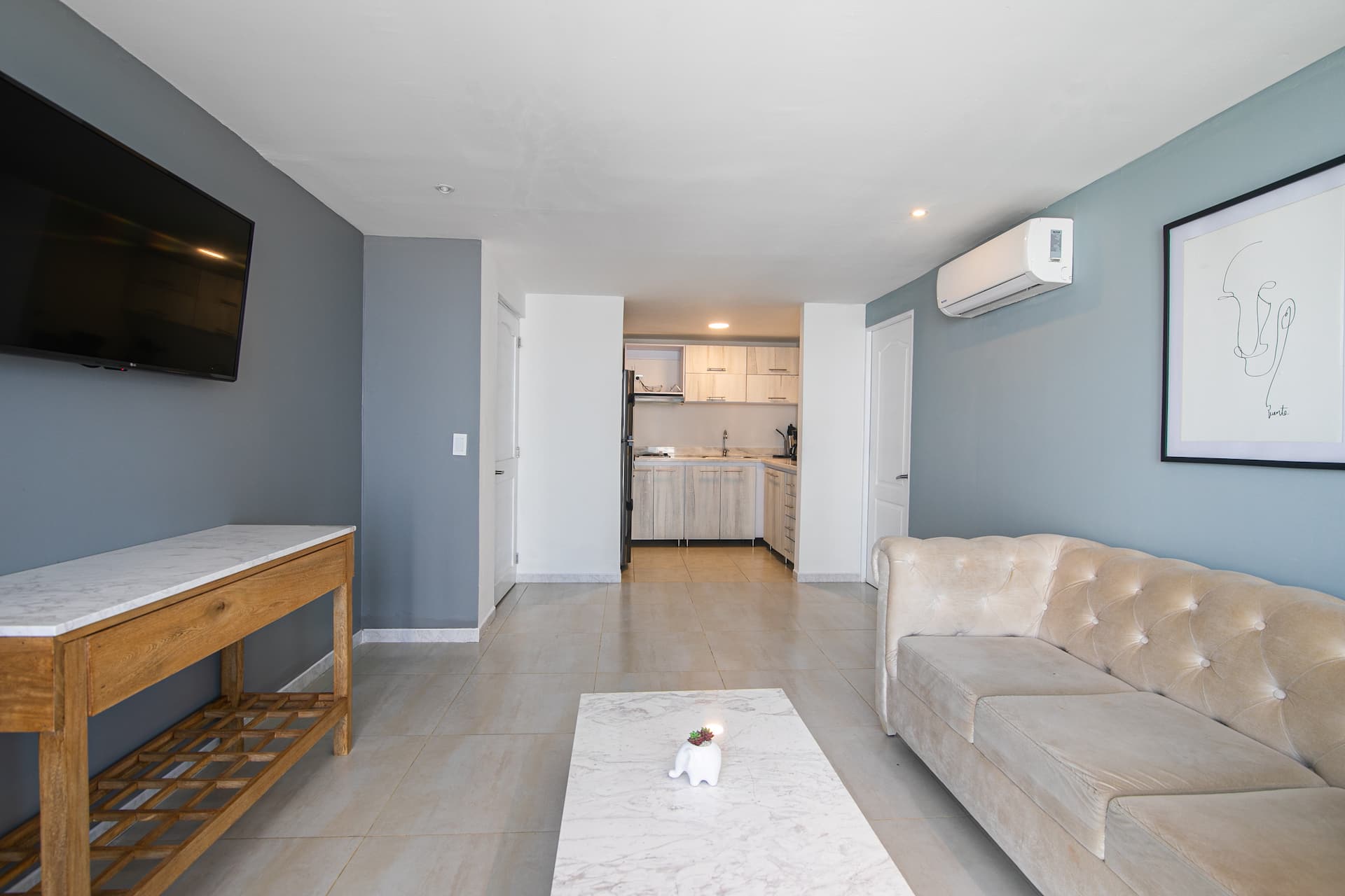 Gallery 602 - Charming 1 BR Apartment in Bocagrande Photo 4